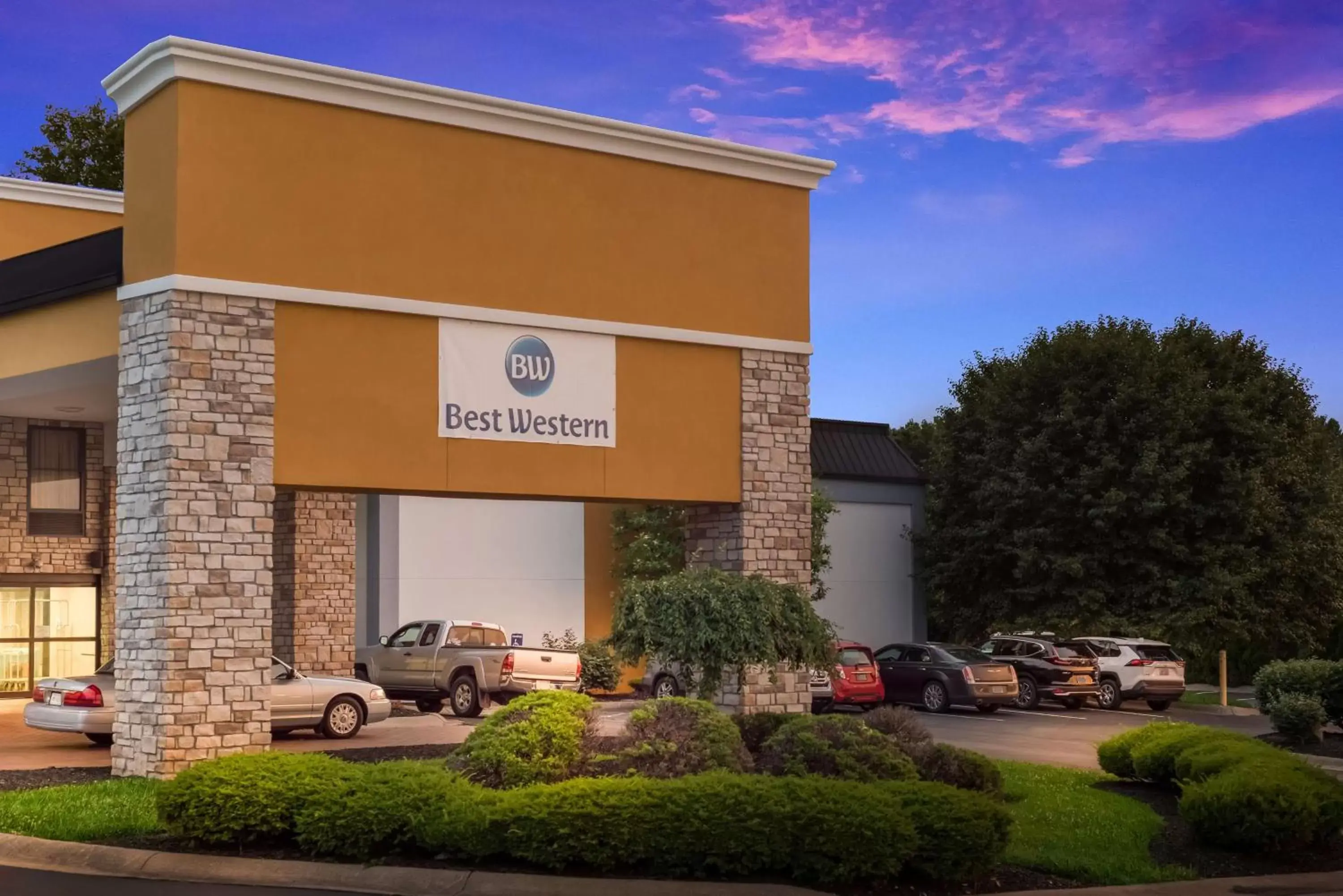 Property Building in Best Western Batesville