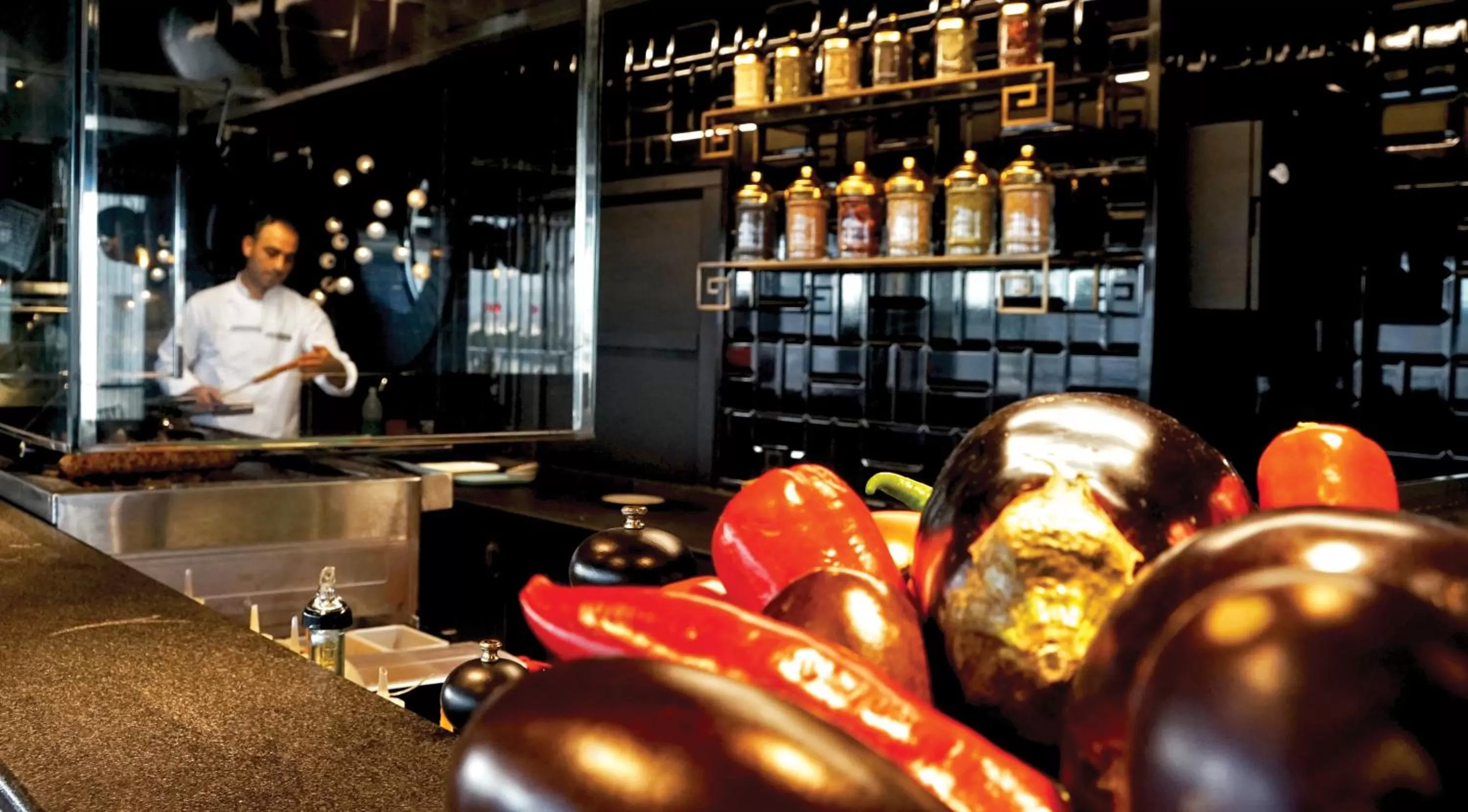 Restaurant/places to eat in Hotel Momento Golden Horn