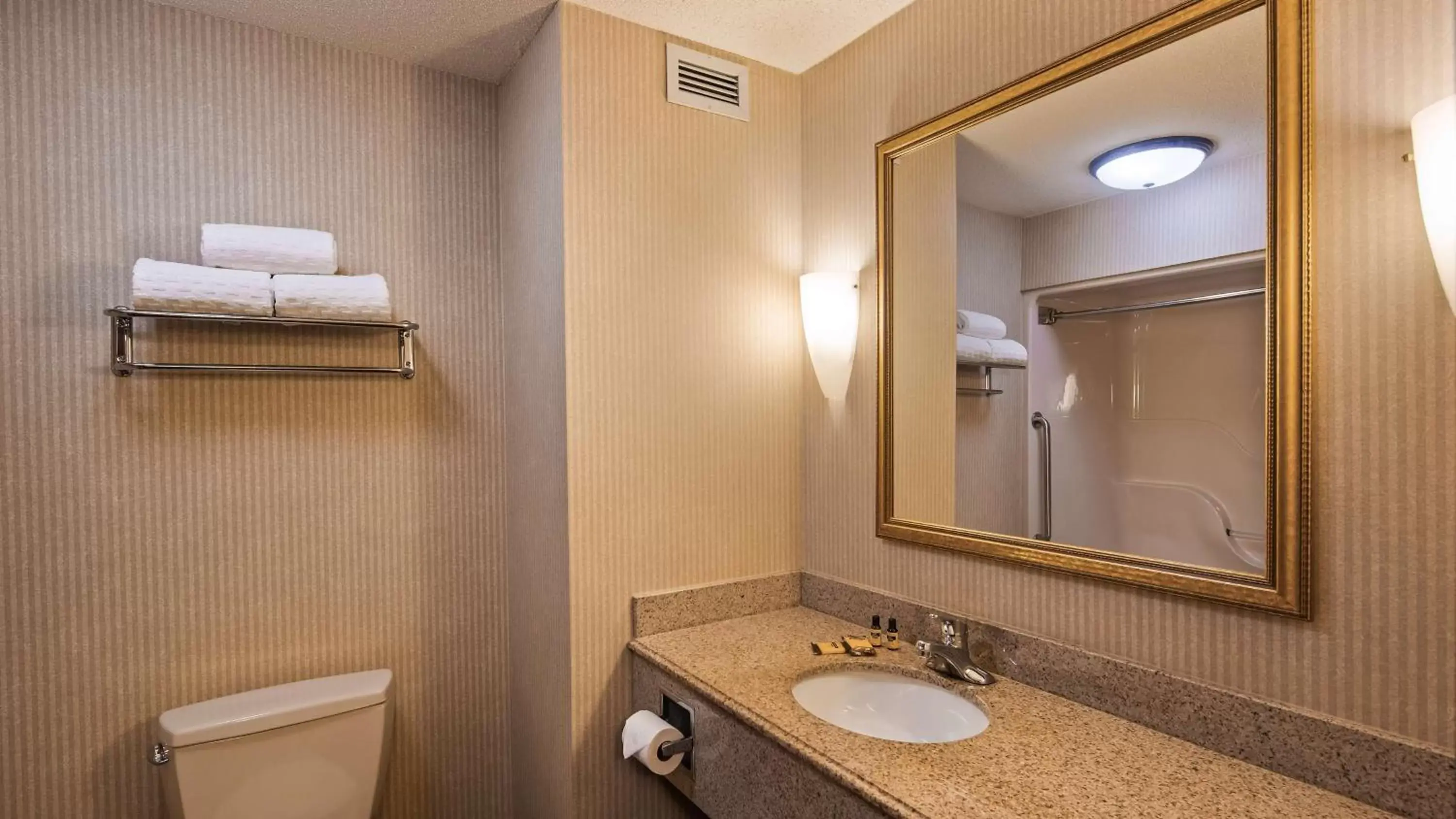 Bathroom in Best Western Plus Clearfield