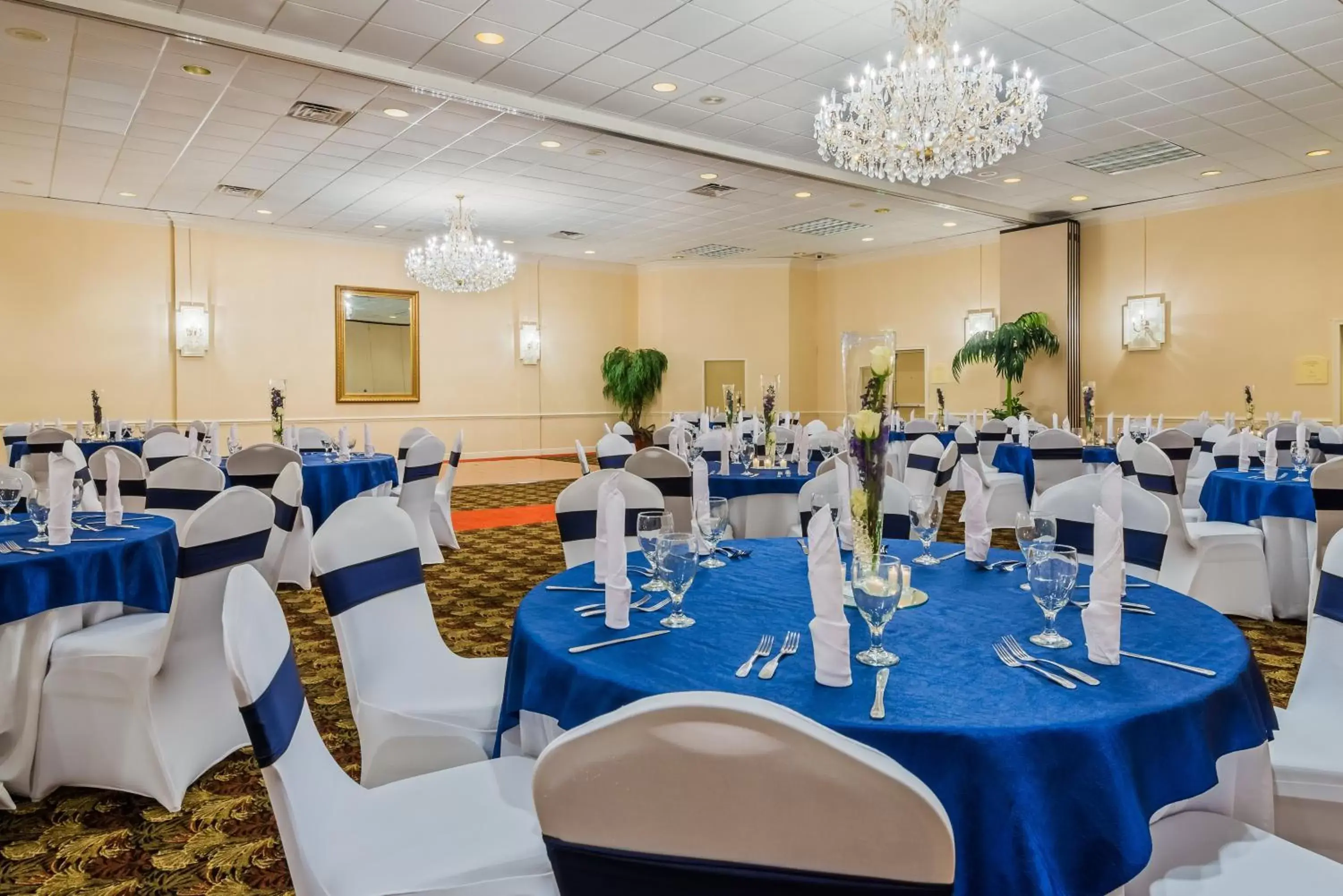 Banquet/Function facilities, Restaurant/Places to Eat in Holiday Inn Mobile Downtown Historic District, an IHG Hotel