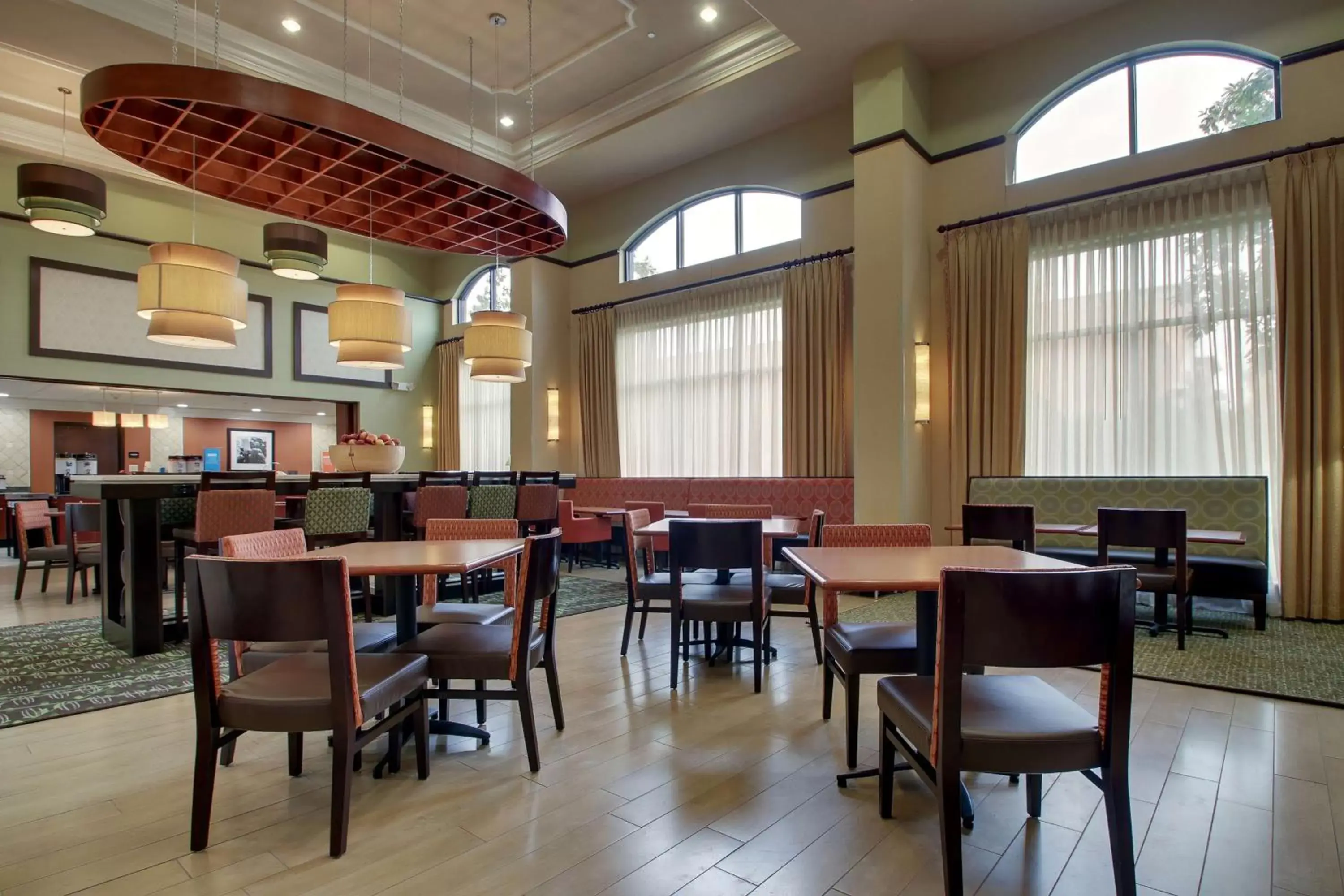 Dining area, Restaurant/Places to Eat in Hampton Inn & Suites Spartanburg-I-26-Westgate Mall