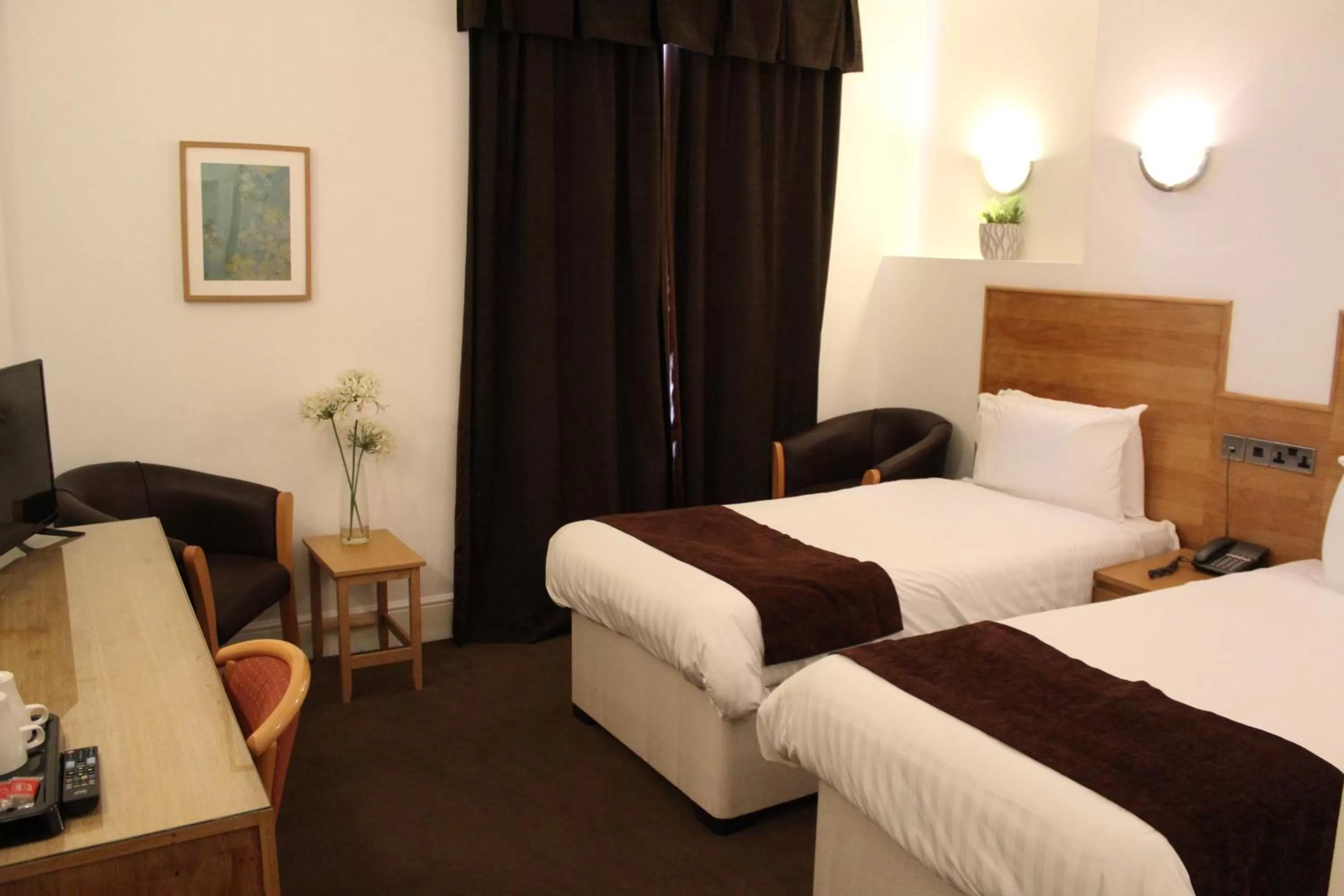 Bedroom, Bed in Four Saints Brig Y Don Hotel