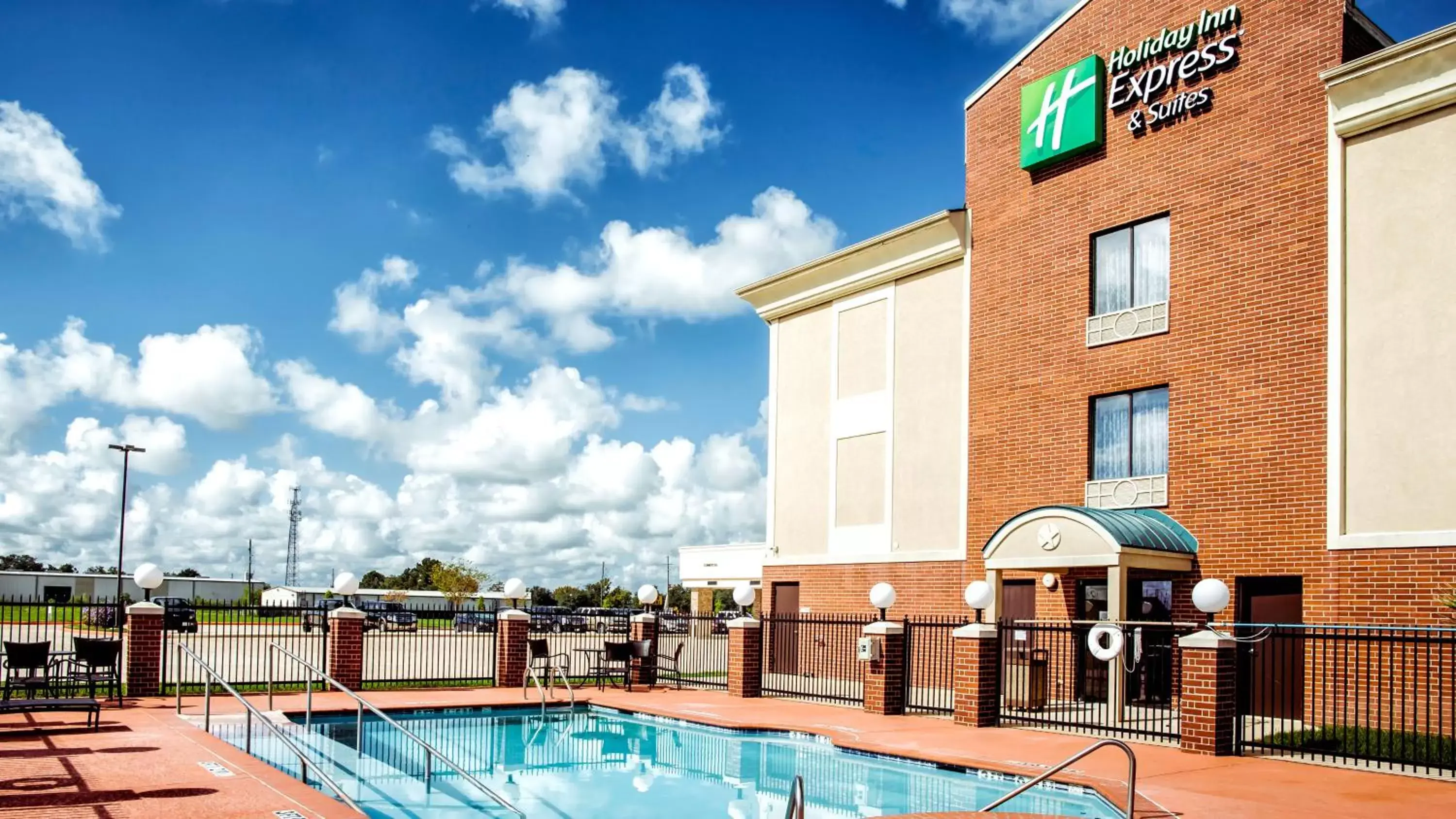 Swimming pool, Property Building in Holiday Inn Express Hotel & Suites Waller, an IHG Hotel