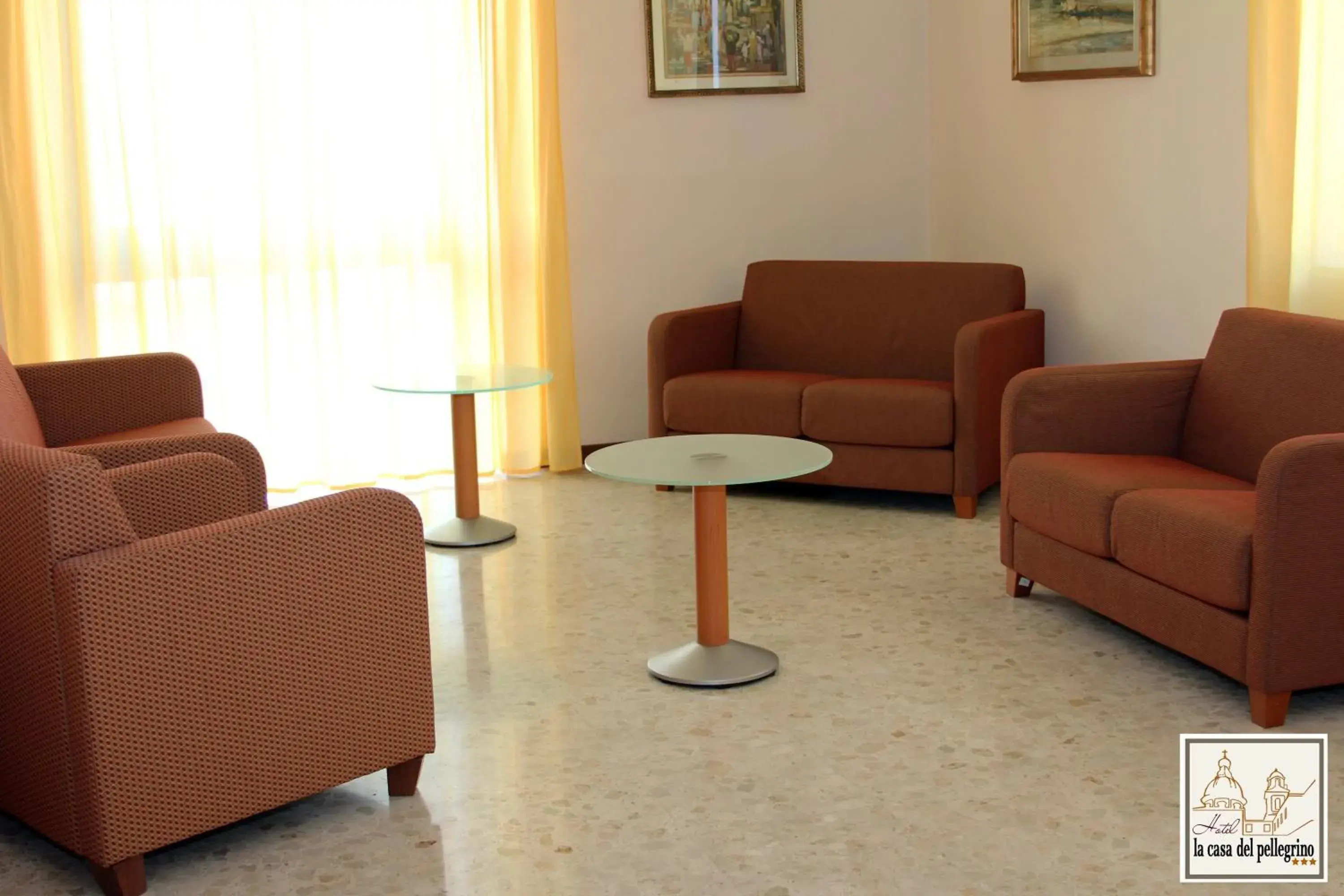 Lobby or reception, Seating Area in Hotel La Casa Del Pellegrino