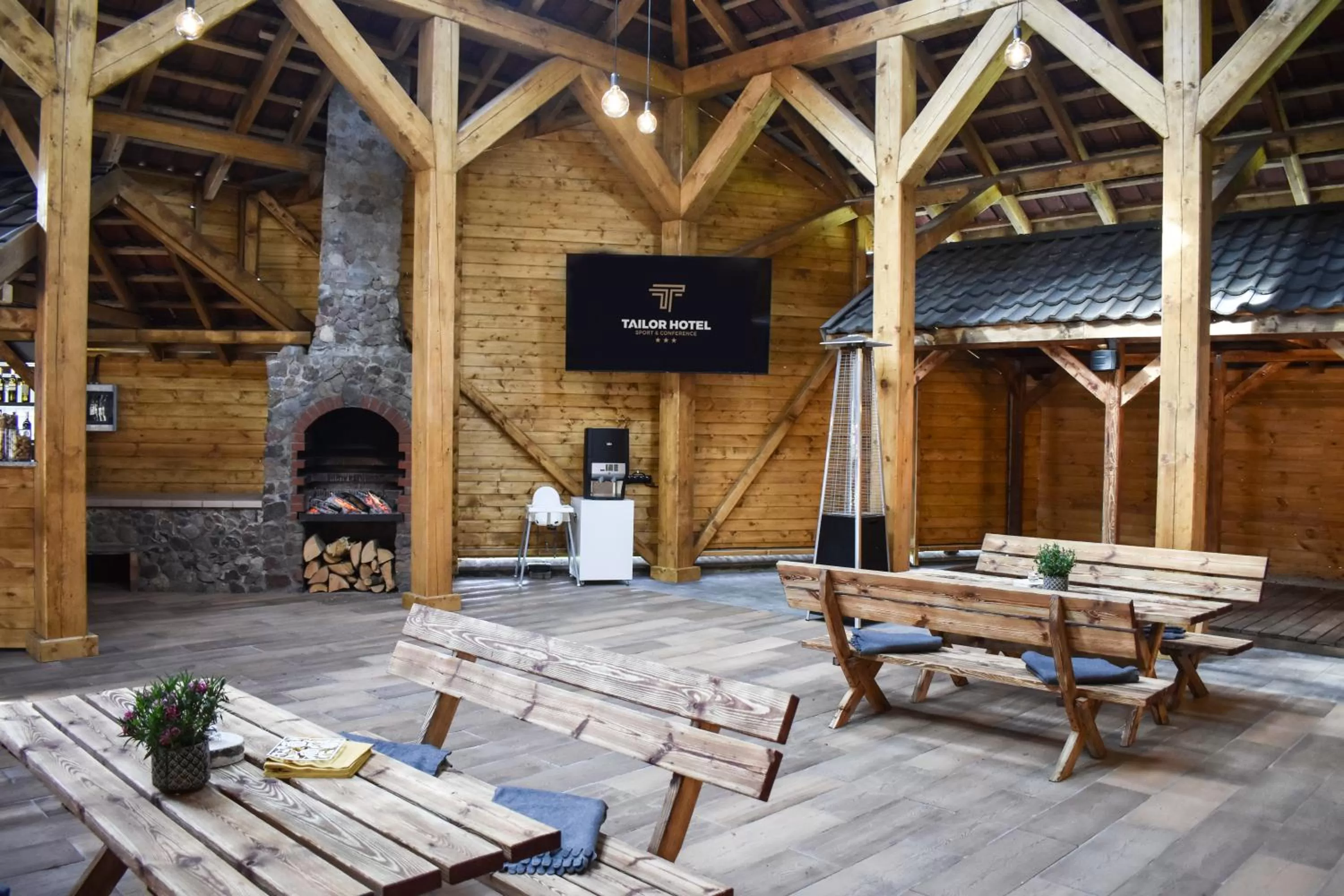 Property building in Tailor Hotel Sport & Conference