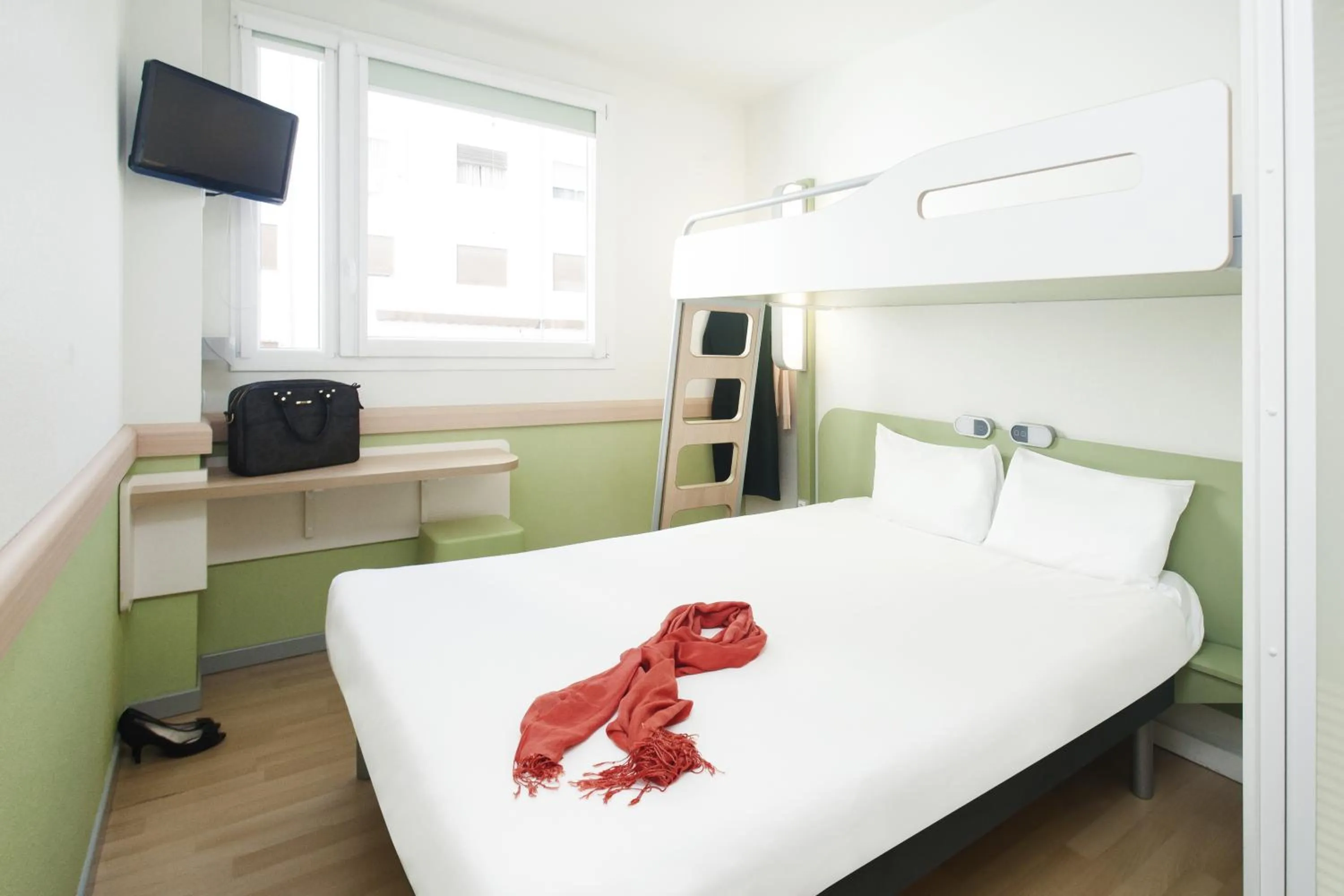 Bed in Ibis Budget Madrid Centro Las Ventas