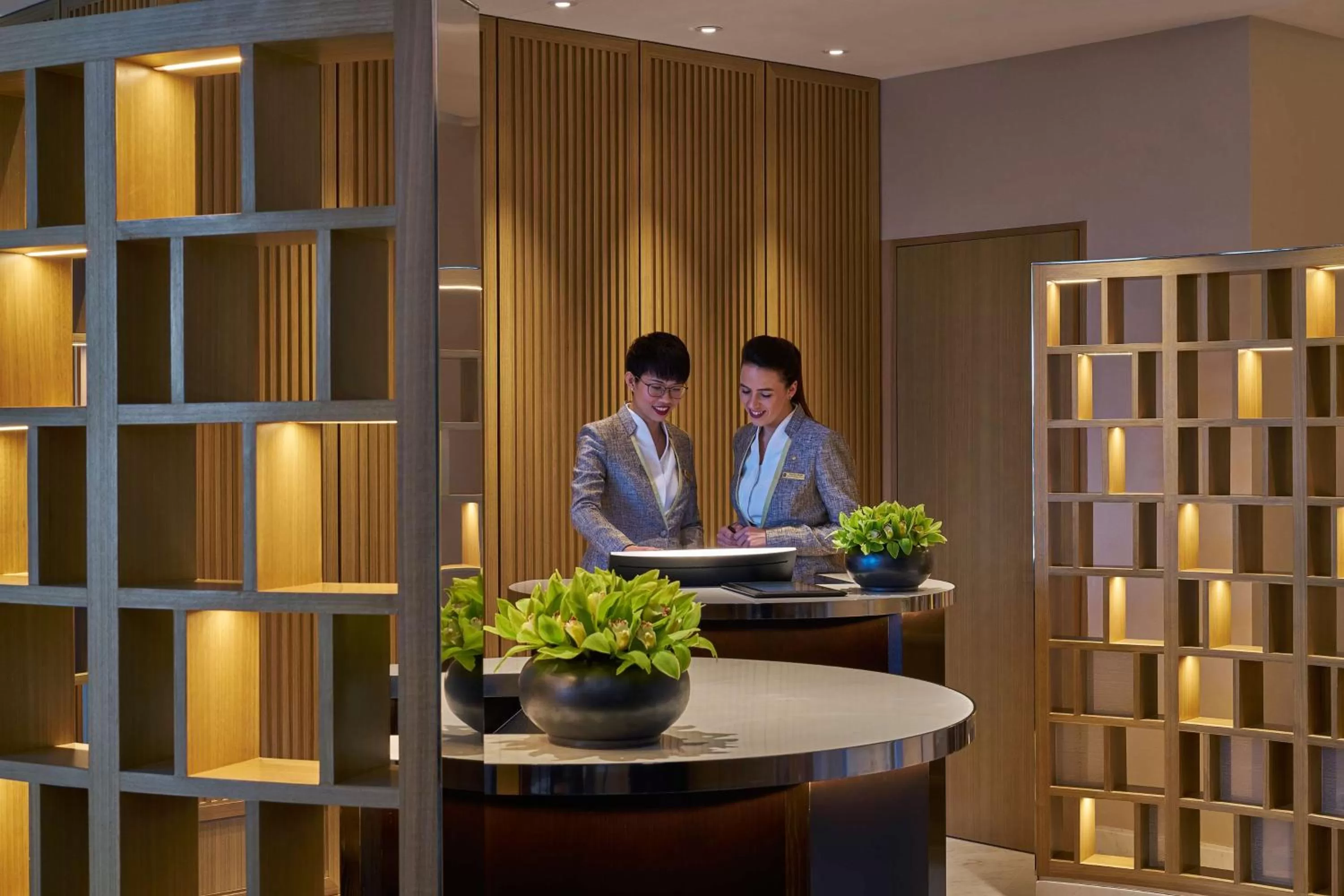 Lounge or bar in Shangri-La Singapore