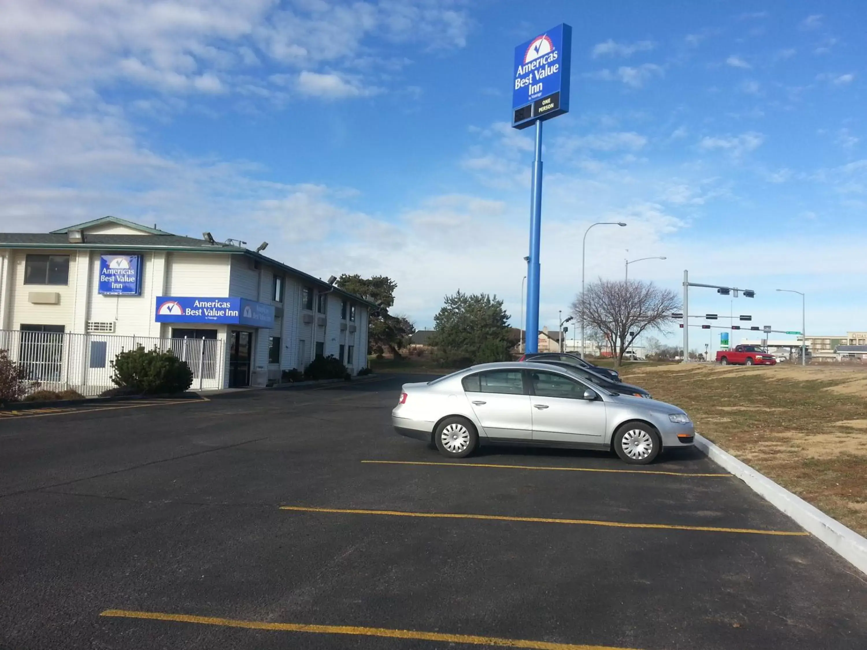 Street view, Property Building in Americas Best Value Inn - Lincoln Airport