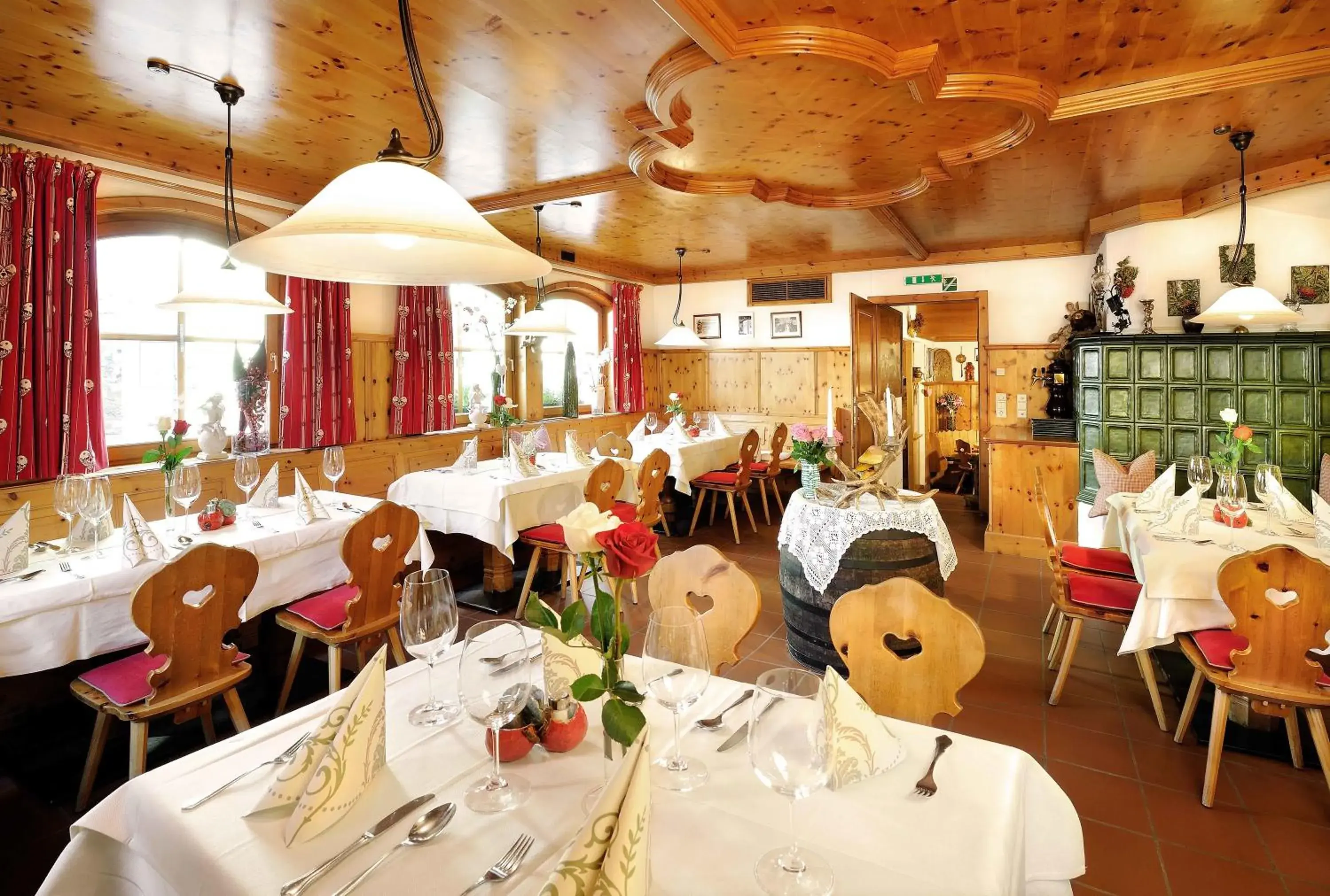 Dining area, Restaurant/Places to Eat in Hotel Grüner Baum