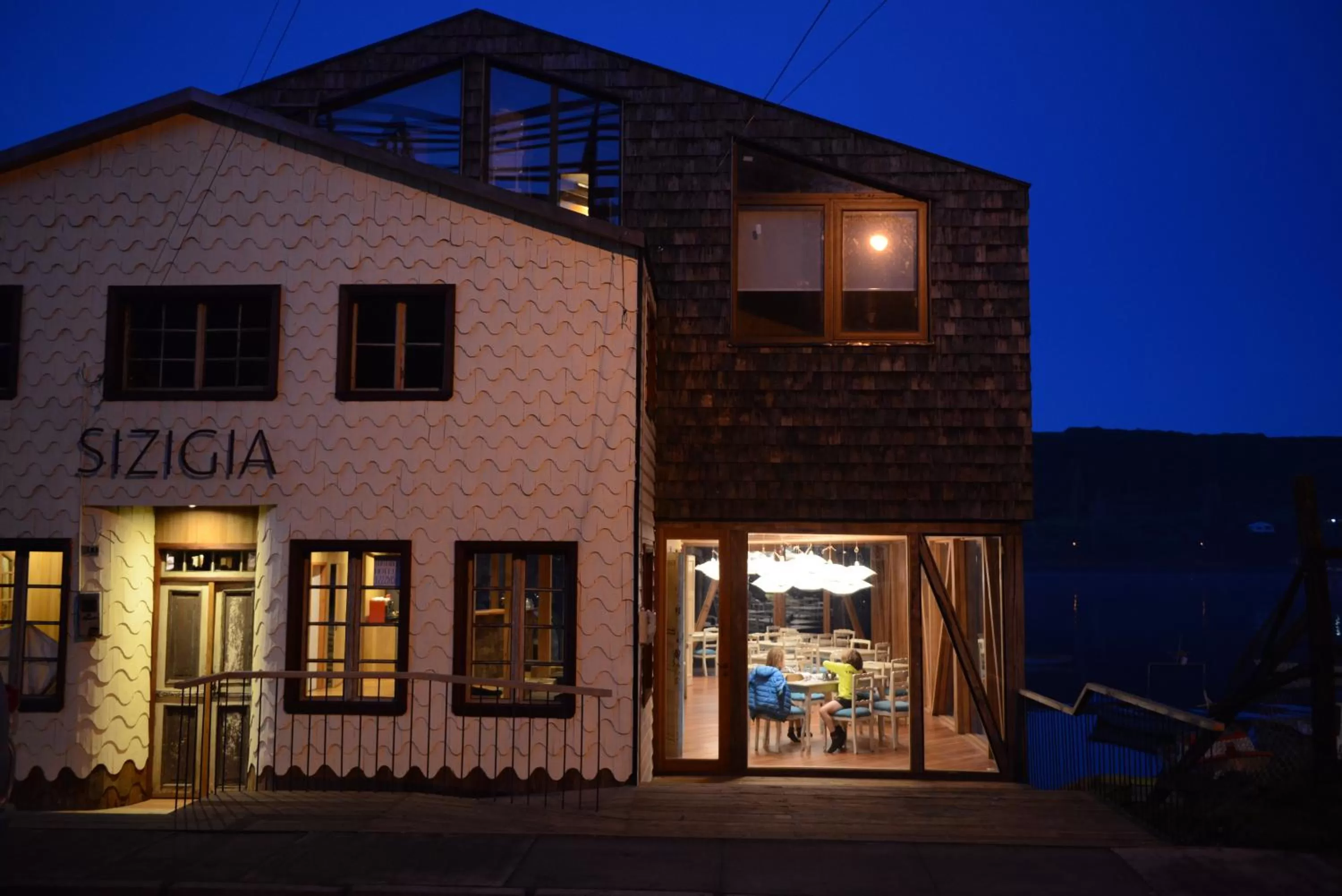 Facade/entrance, Property Building in Sizigia