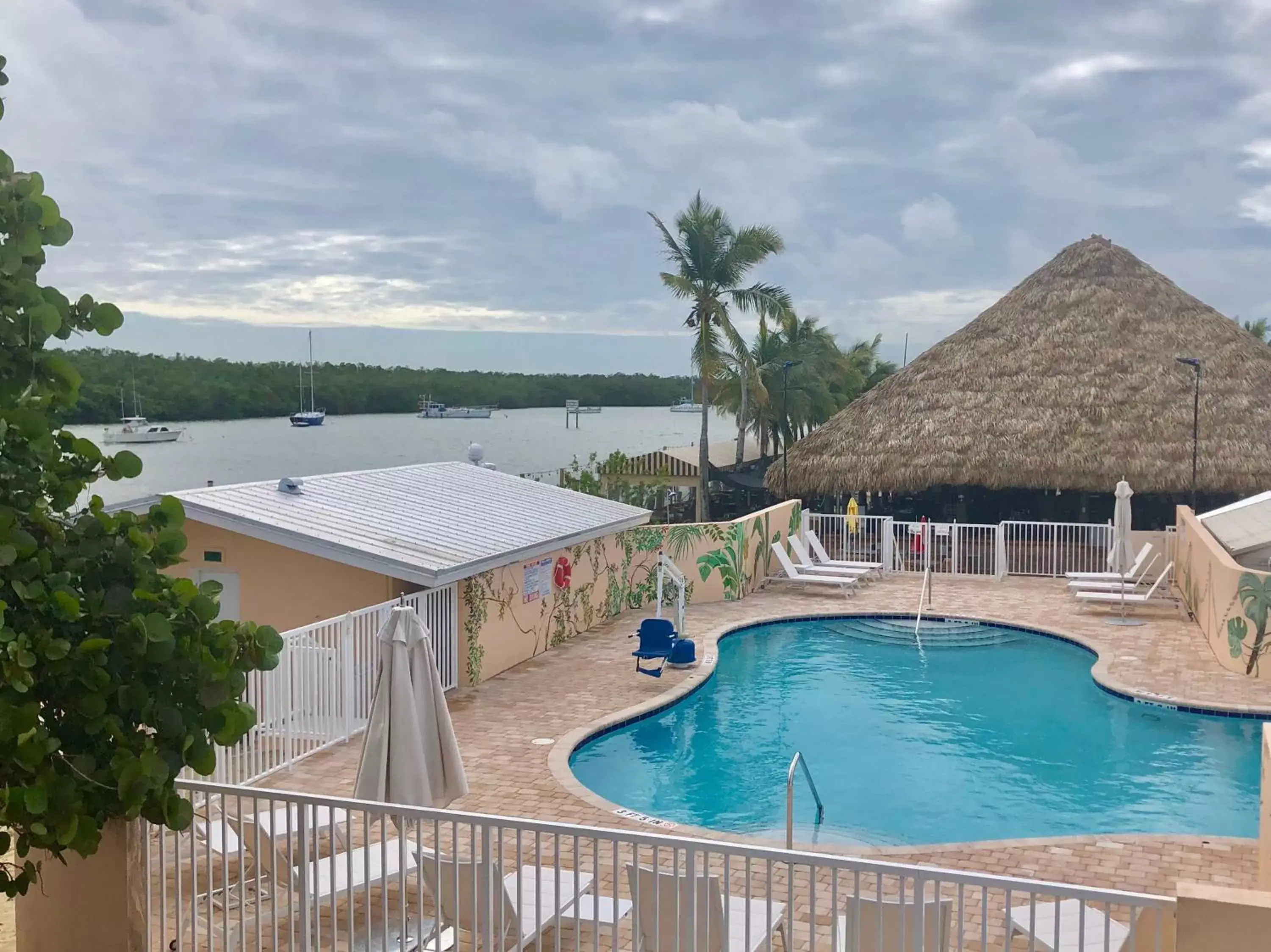 Swimming pool, Pool View in Gilbert's Resort