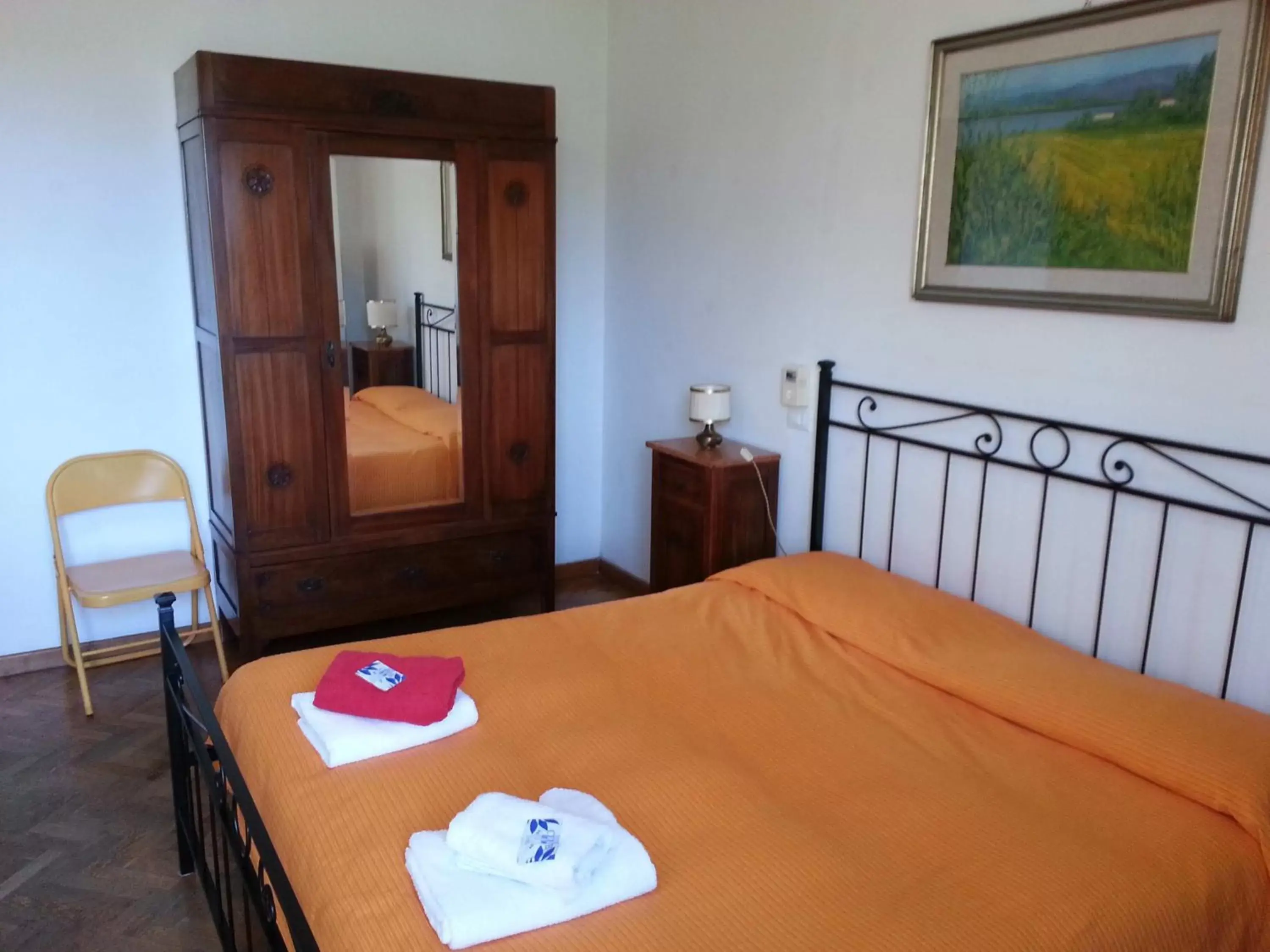 Photo of the whole room, Bed in A Due Passi Dal Centro Bed and Breakfast