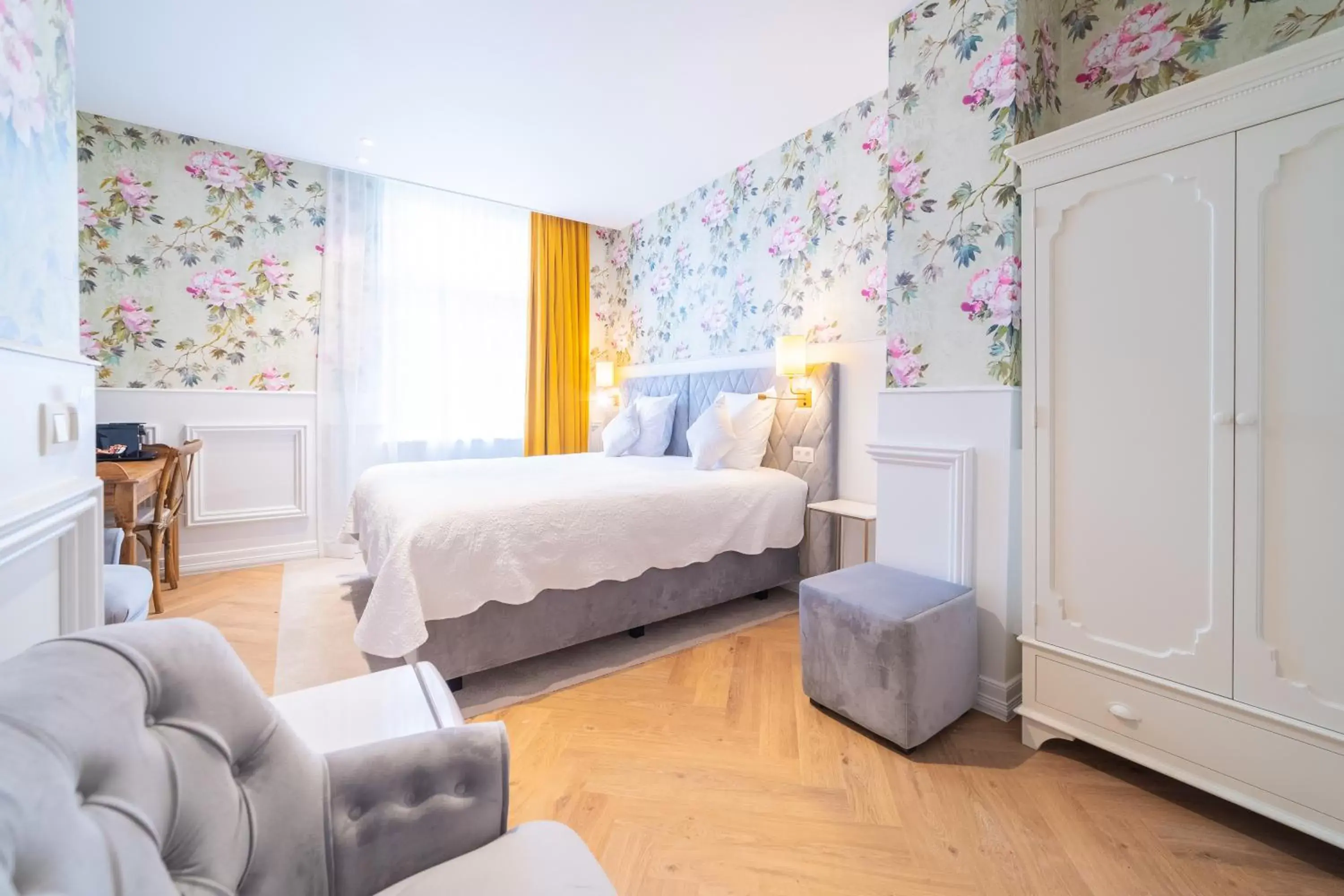 Bedroom, Bed in Grand Hotel Normandy by CW Hotel Collection