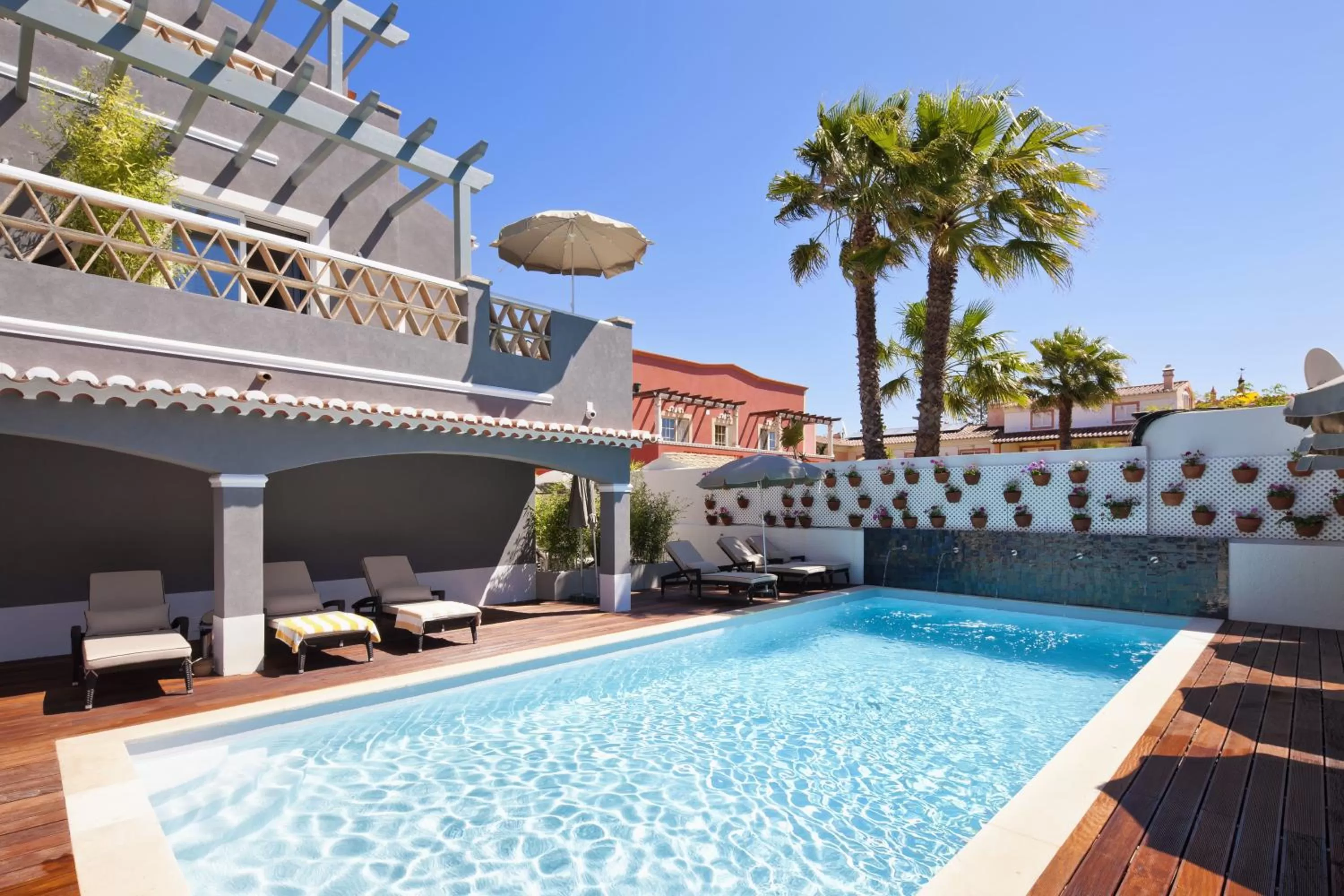 Swimming pool in Costa d'Oiro Ambiance Village