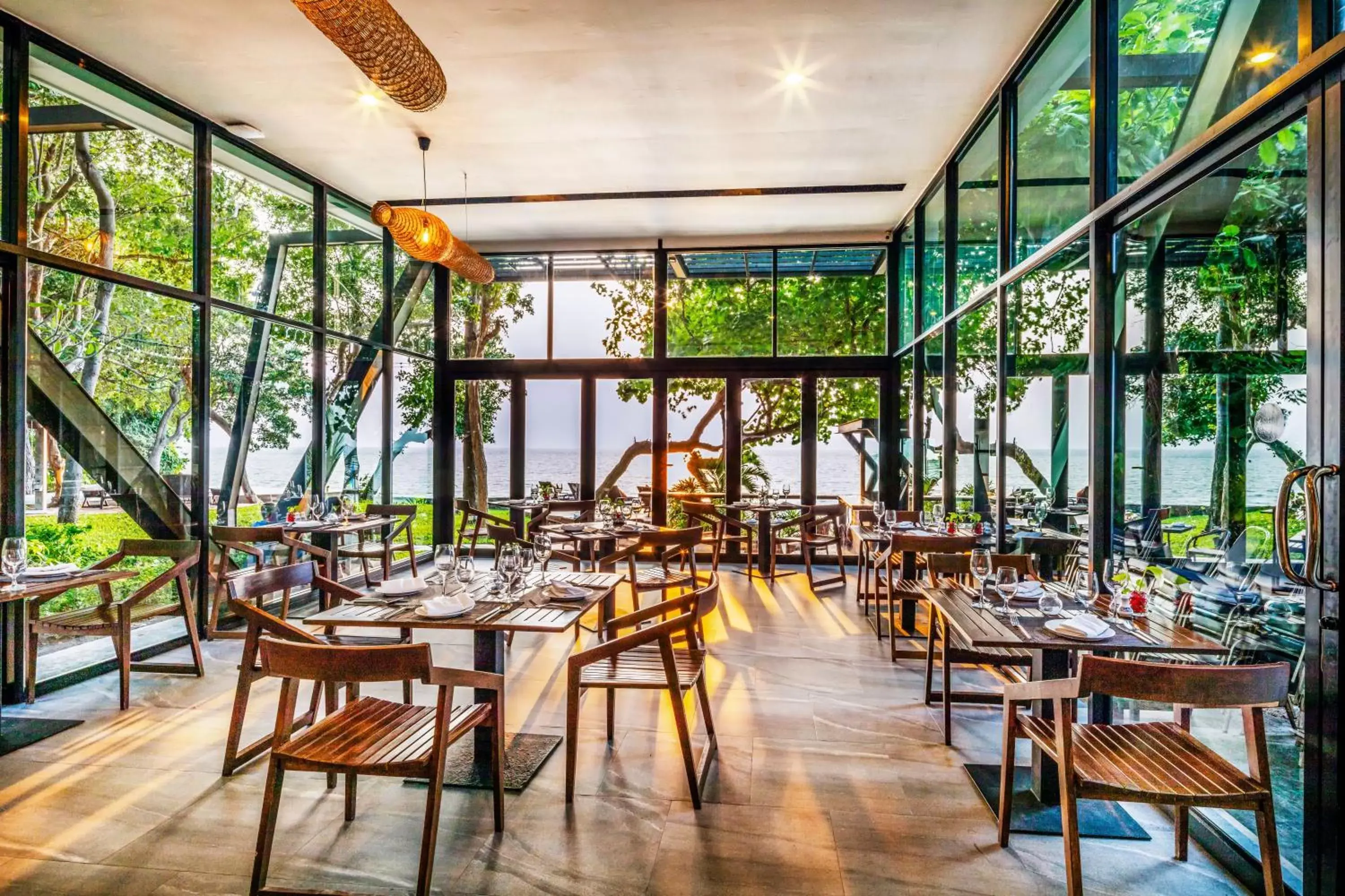 Restaurant/Places to Eat in The Monttra Pattaya - SHA Extra Plus Restaurant/Places to Eat in The Monttra Pattaya - SHA Extra Plus