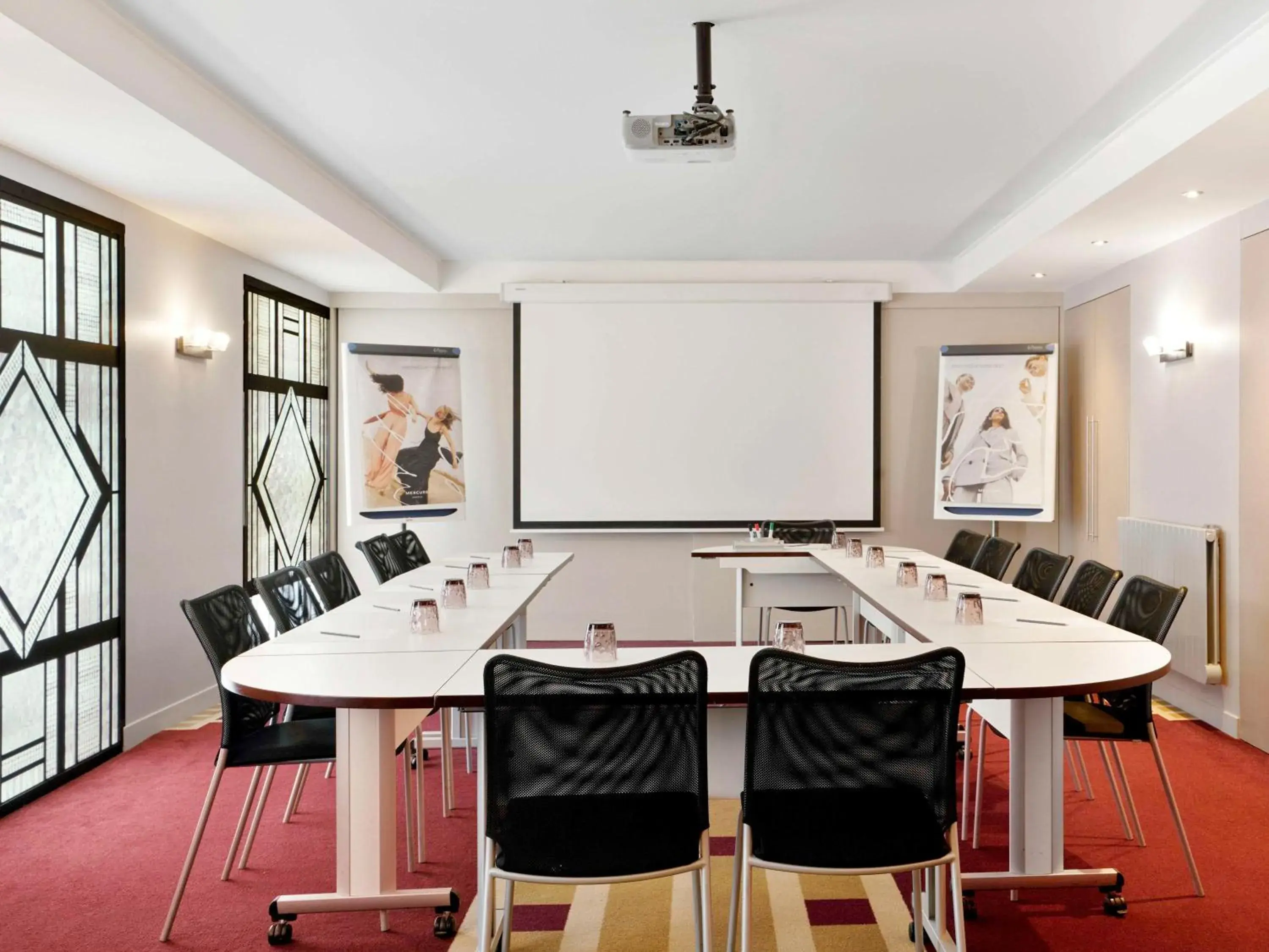 Meeting/conference room in Hotel Mercure Paris Opera Faubourg Montmartre