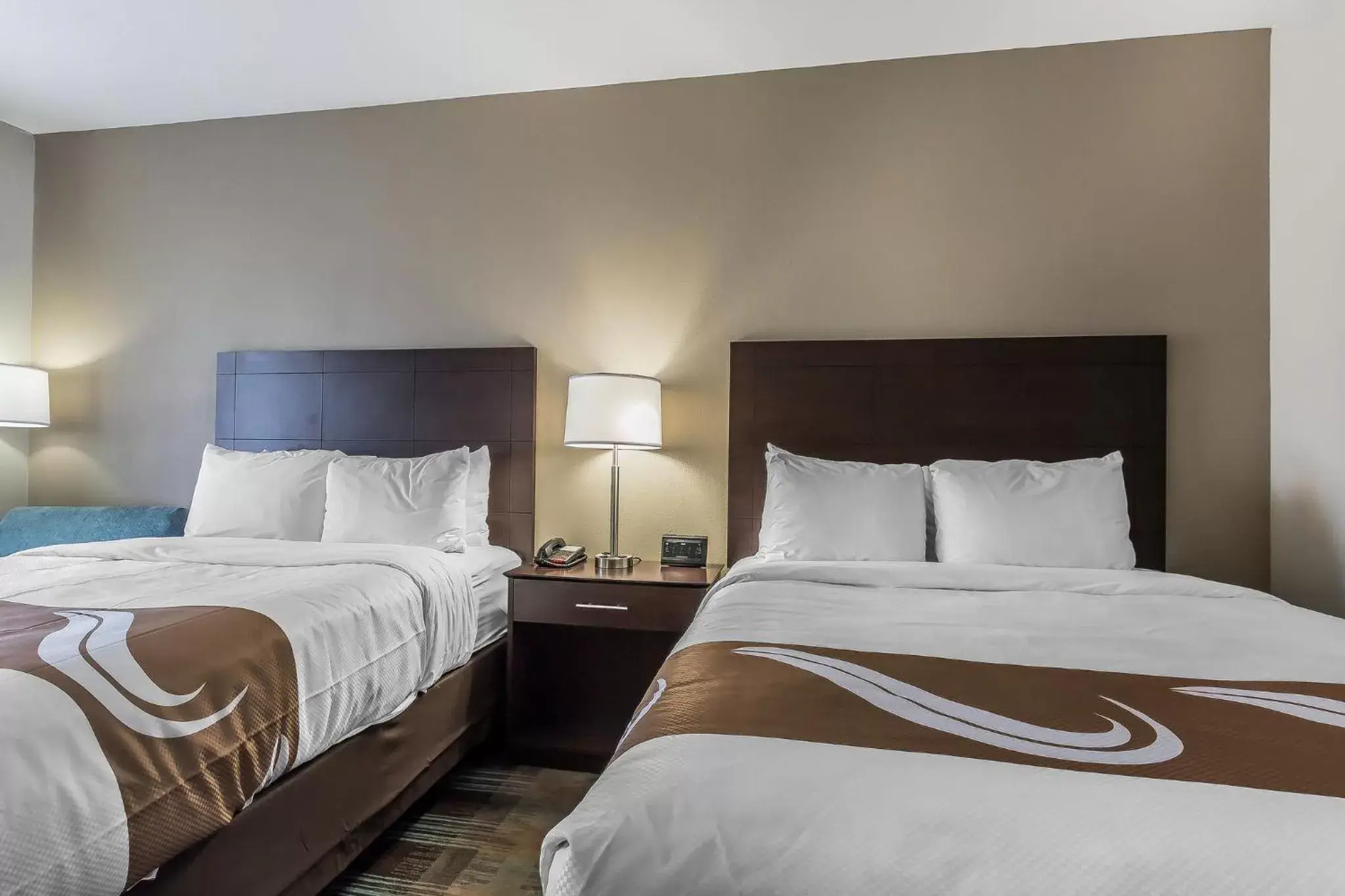 Bed in Quality Inn Pleasant View Bed in Quality Inn Pleasant View