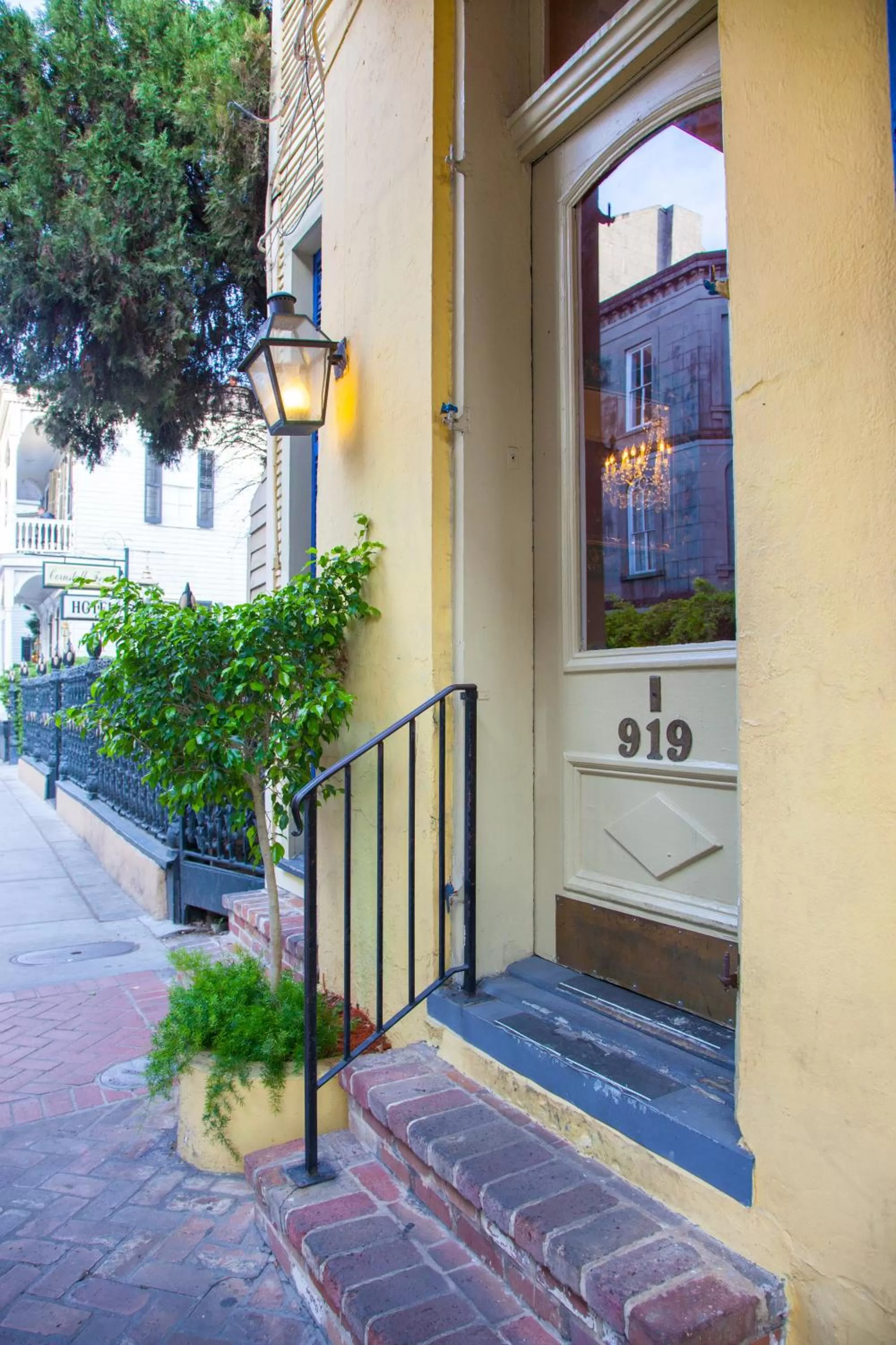 Facade/entrance in Andrew Jackson Hotel French Quarter