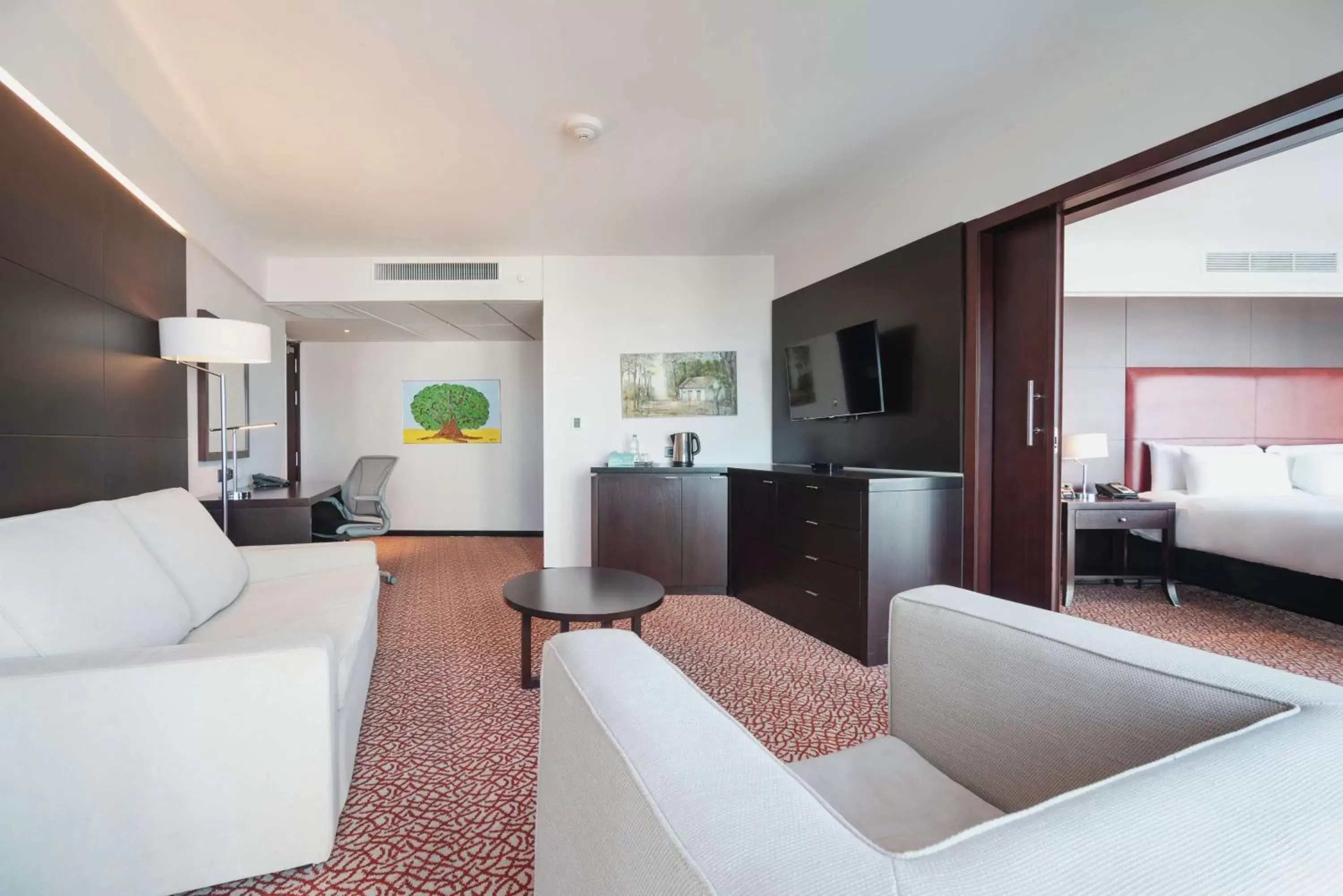 Bedroom, Seating Area in Hilton Garden Inn Montevideo