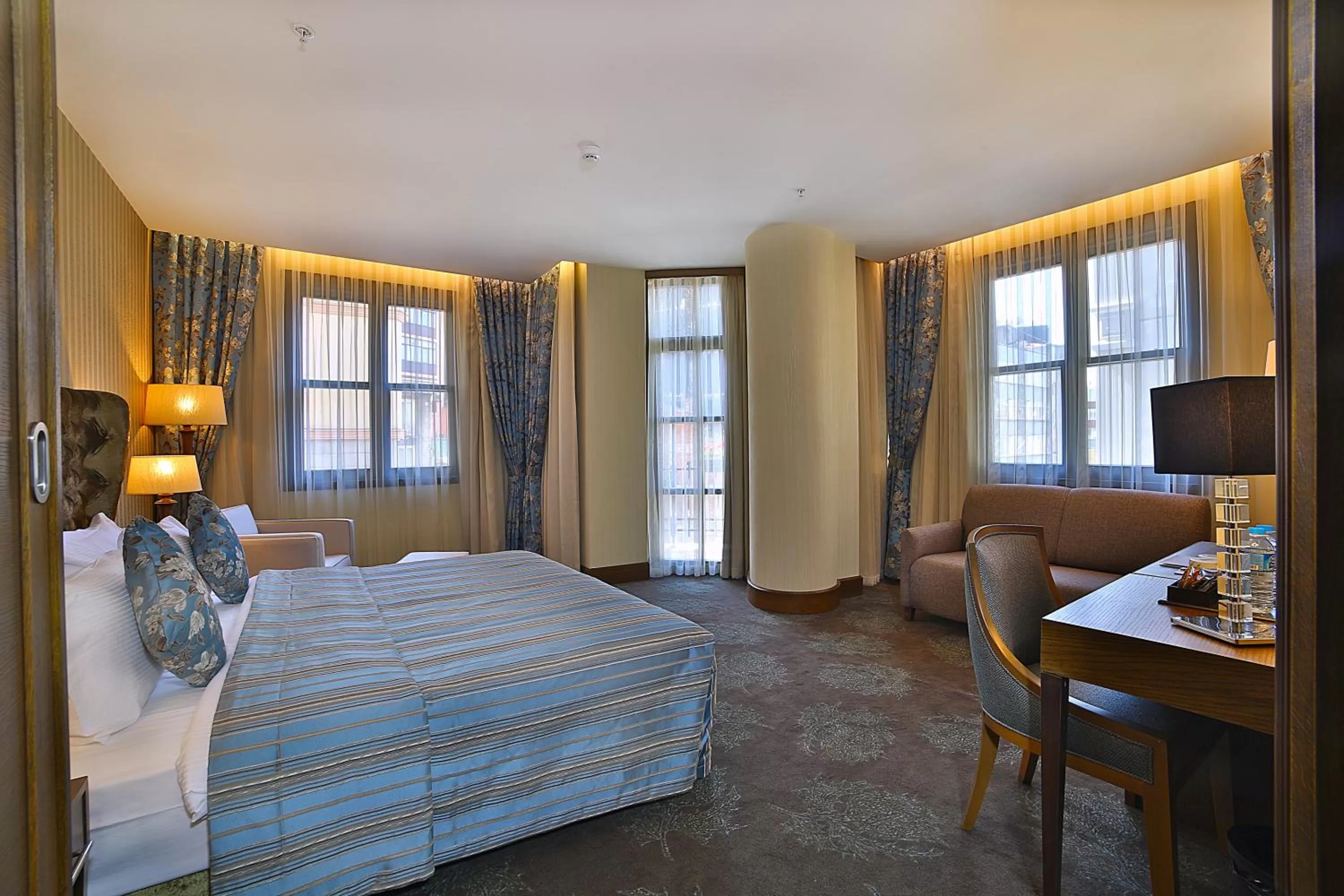 Bed in Adelmar Hotel Istanbul Sisli