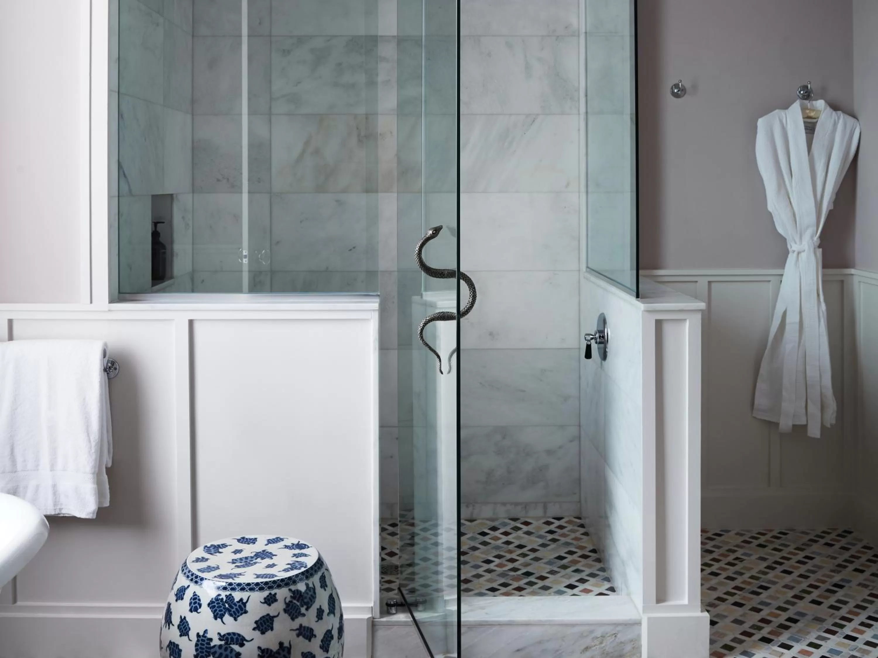 Shower, Bathroom in Maison de la Luz