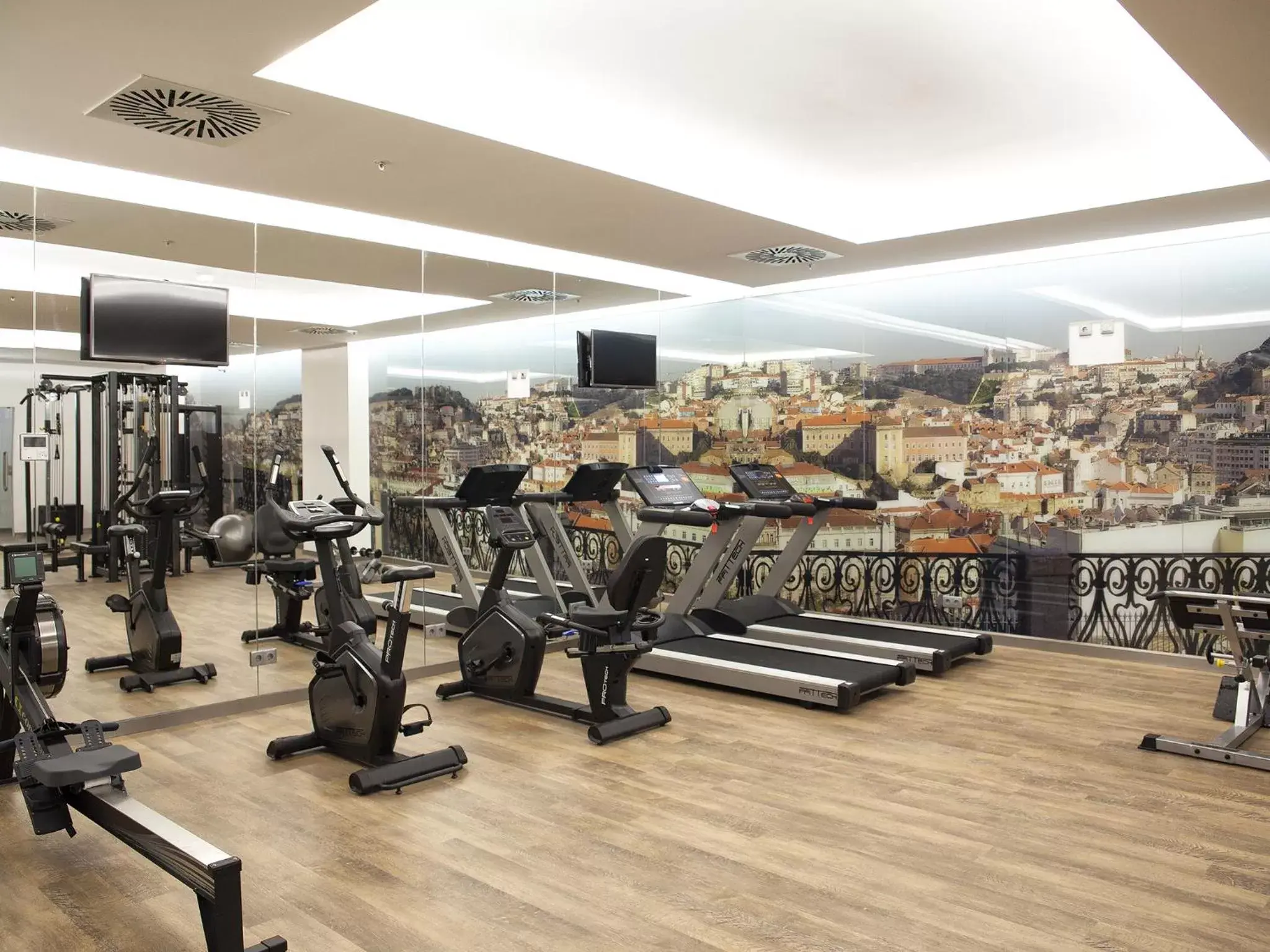 Fitness centre/facilities, Fitness Center/Facilities in Jupiter Lisboa Hotel