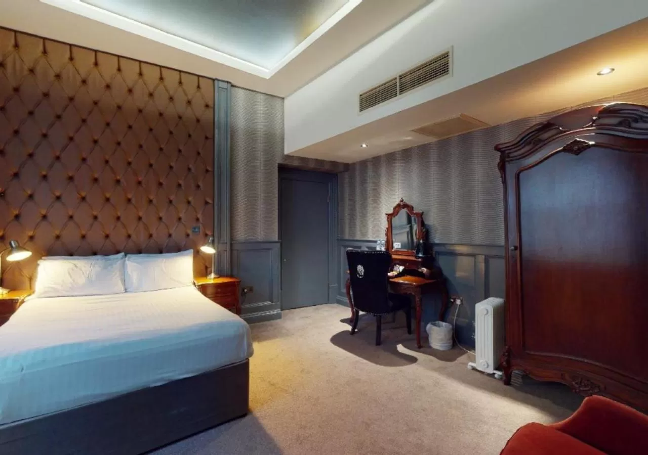 Bedroom, Bed in The Coal Exchange Hotel