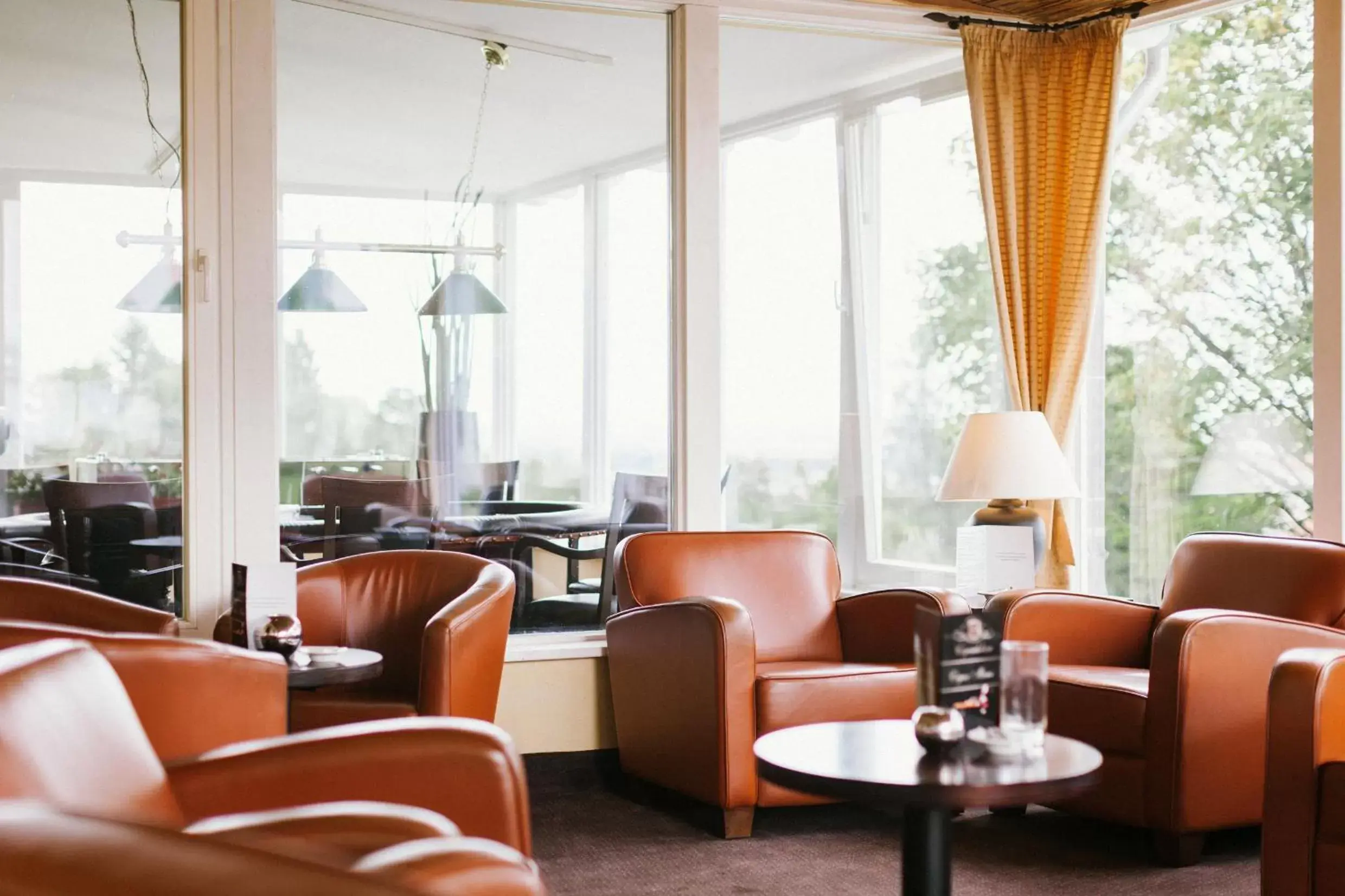 Communal lounge/ TV room, Lounge/Bar in REGIOHOTEL Naturresort Ilsenburg