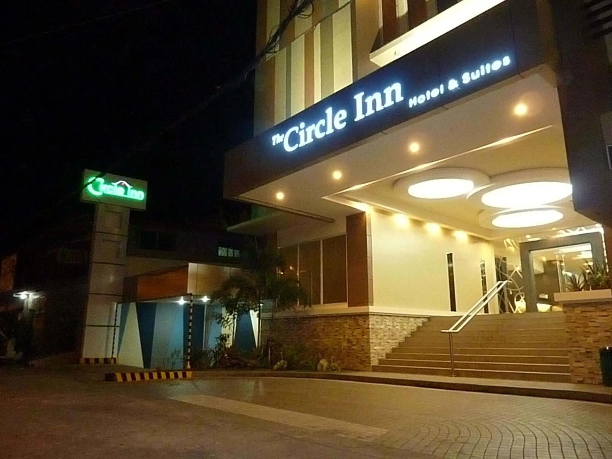 Facade/entrance in Circle Inn - Iloilo City Center