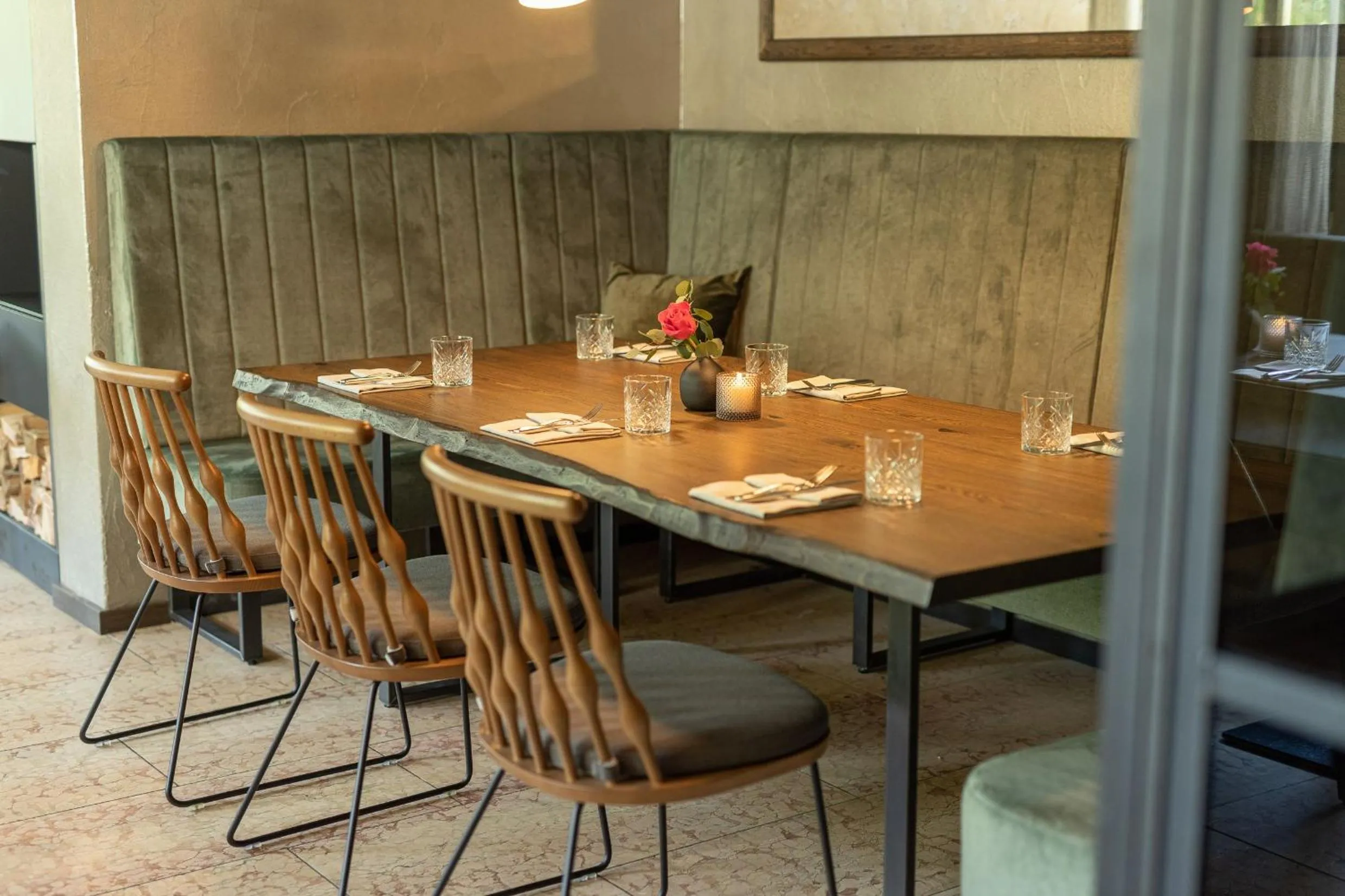 Restaurant/places to eat in Parkhotel Schmid