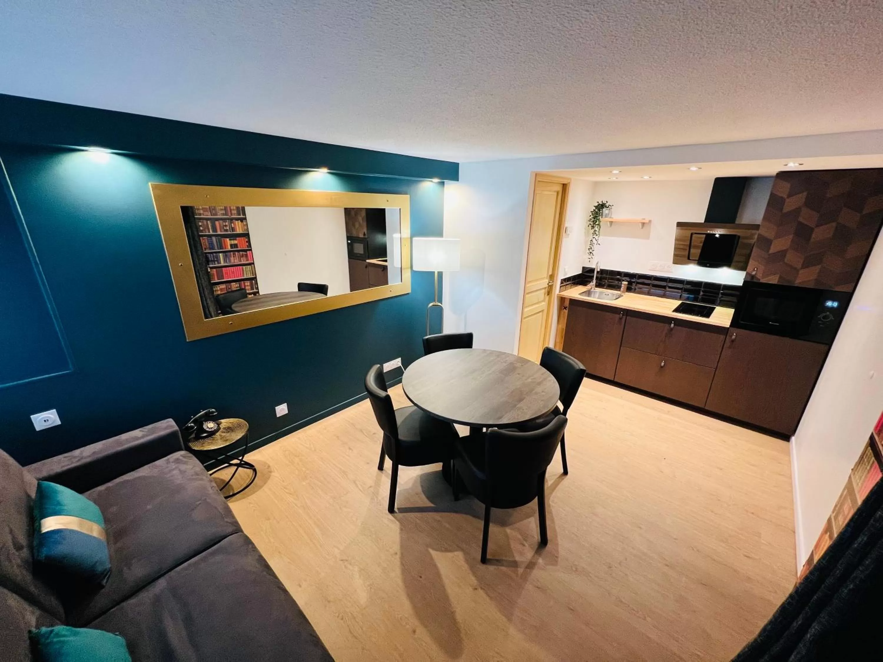 Kitchen or kitchenette in Kyriad Lisieux