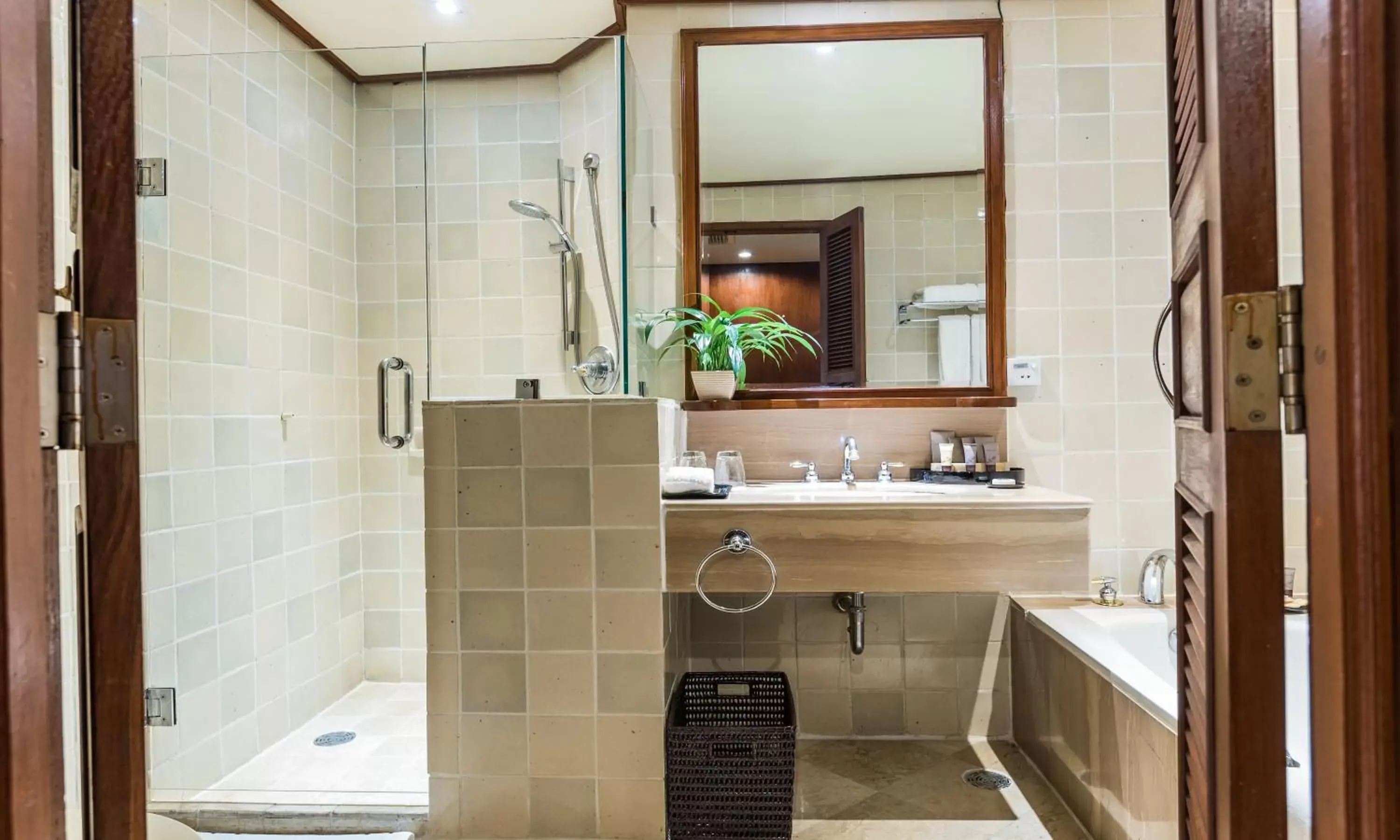 Shower, Bathroom in Chatrium Hotel Royal Lake Yangon