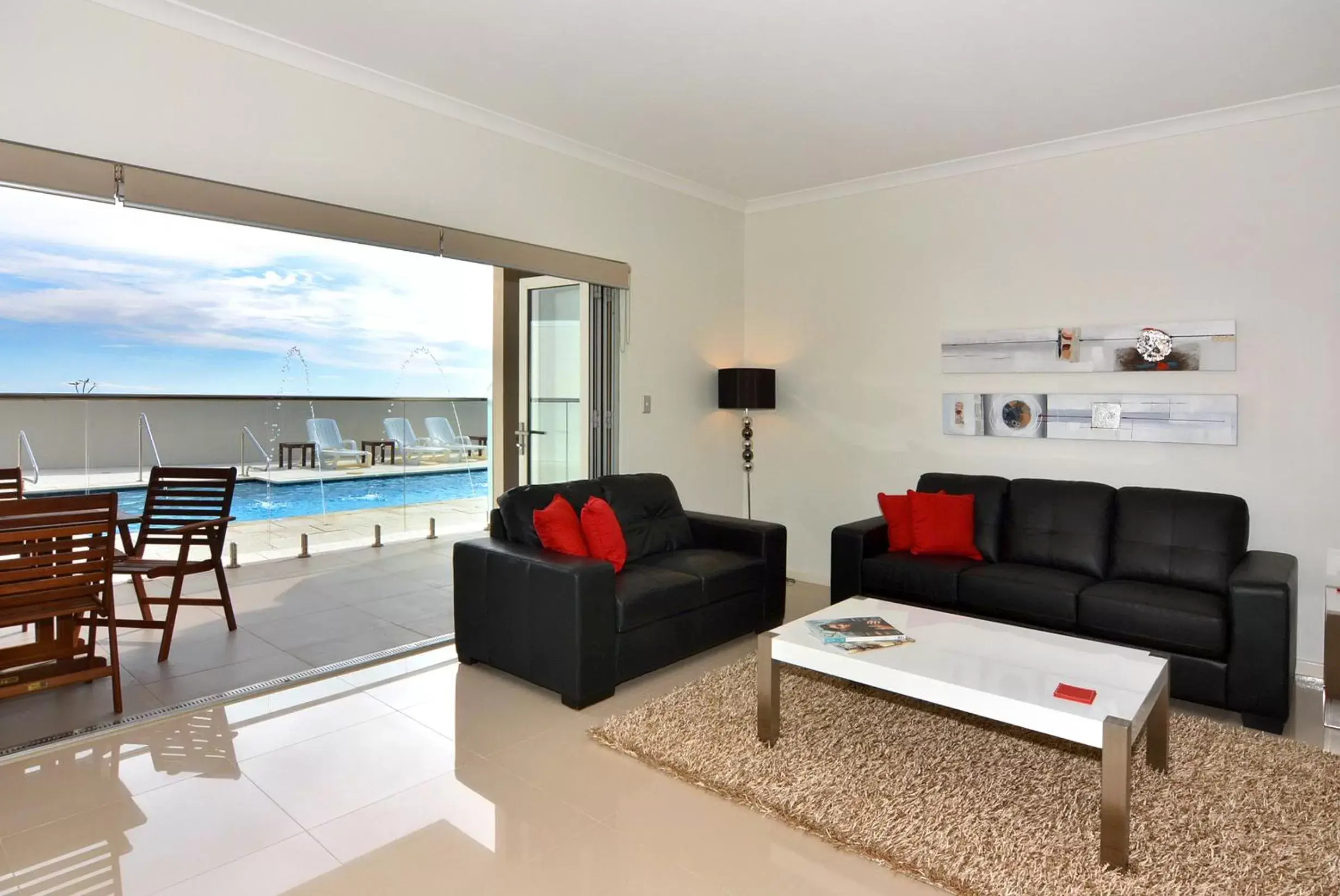 Living room, Seating Area in Bunbury Seaview Apartments