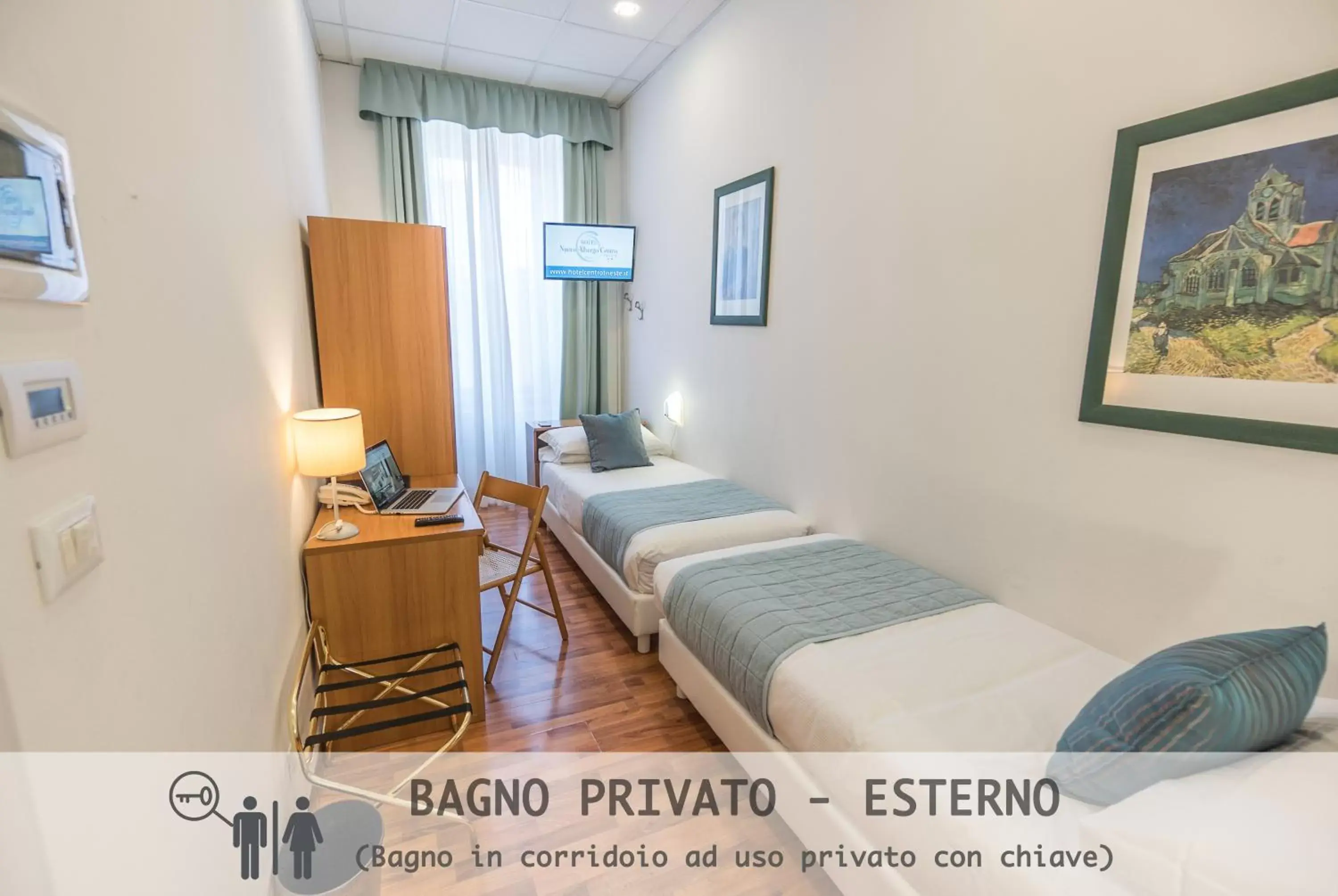 Twin Room with Private External Bathroom in Nuovo Albergo Centro