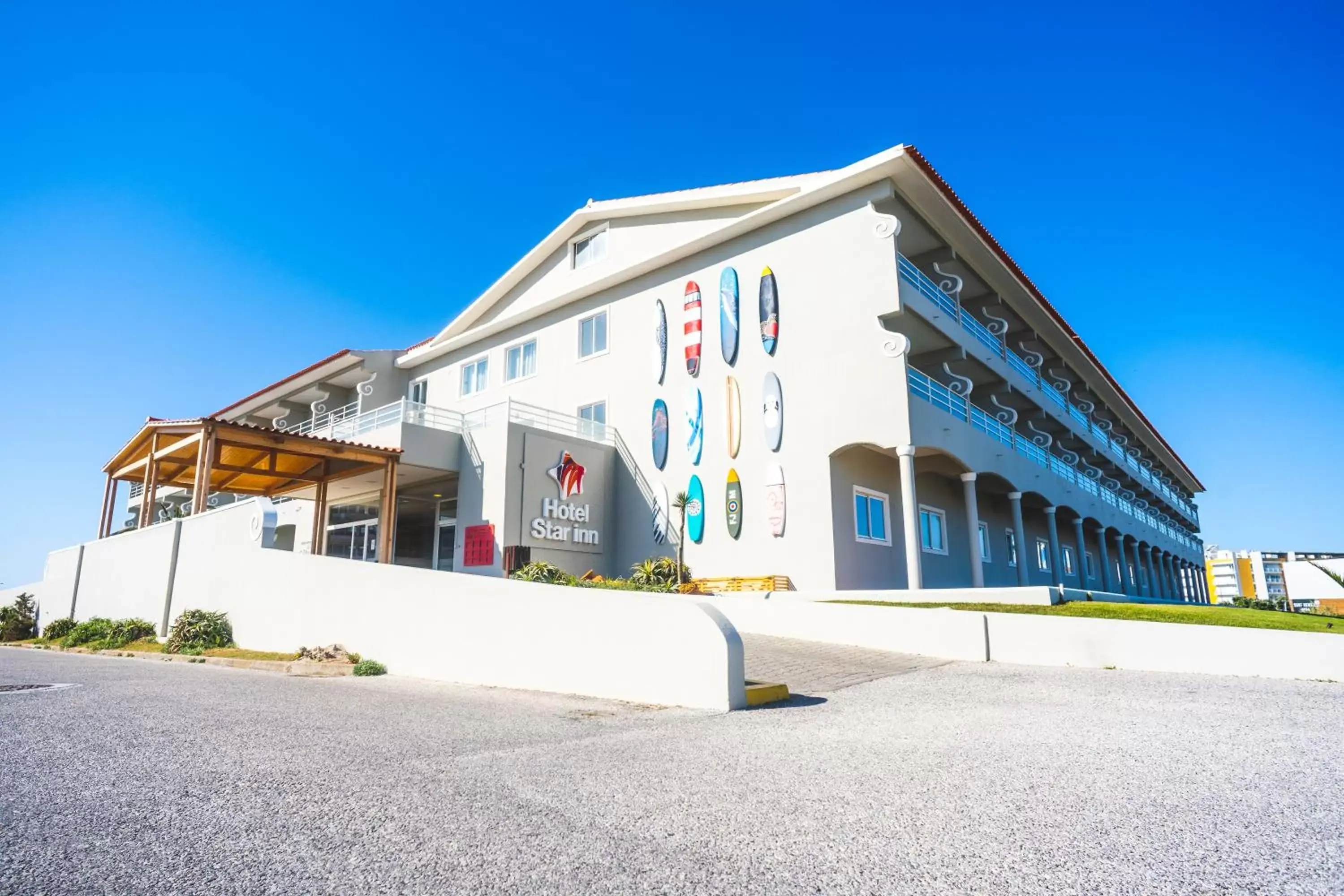 Facade/entrance, Property Building in Star inn Peniche