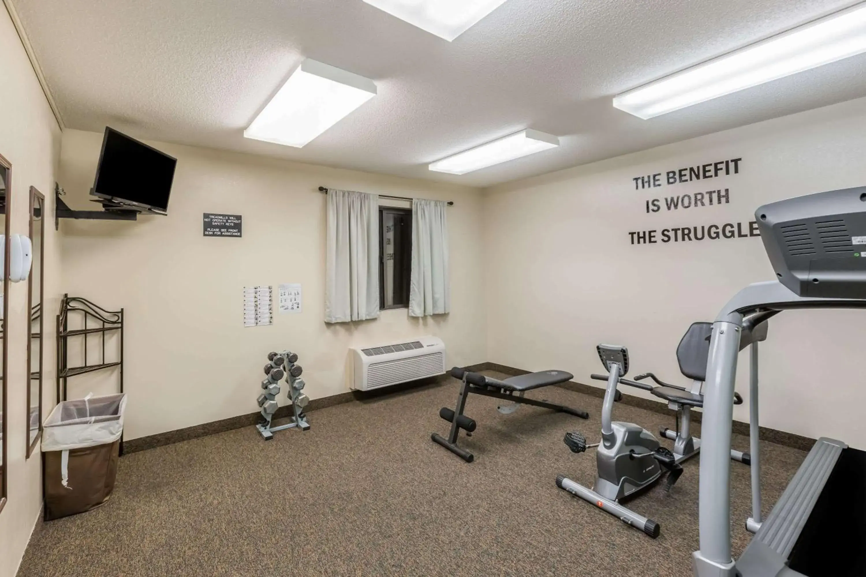 Fitness centre/facilities, Fitness Center/Facilities in Super 8 by Wyndham Manhattan KS