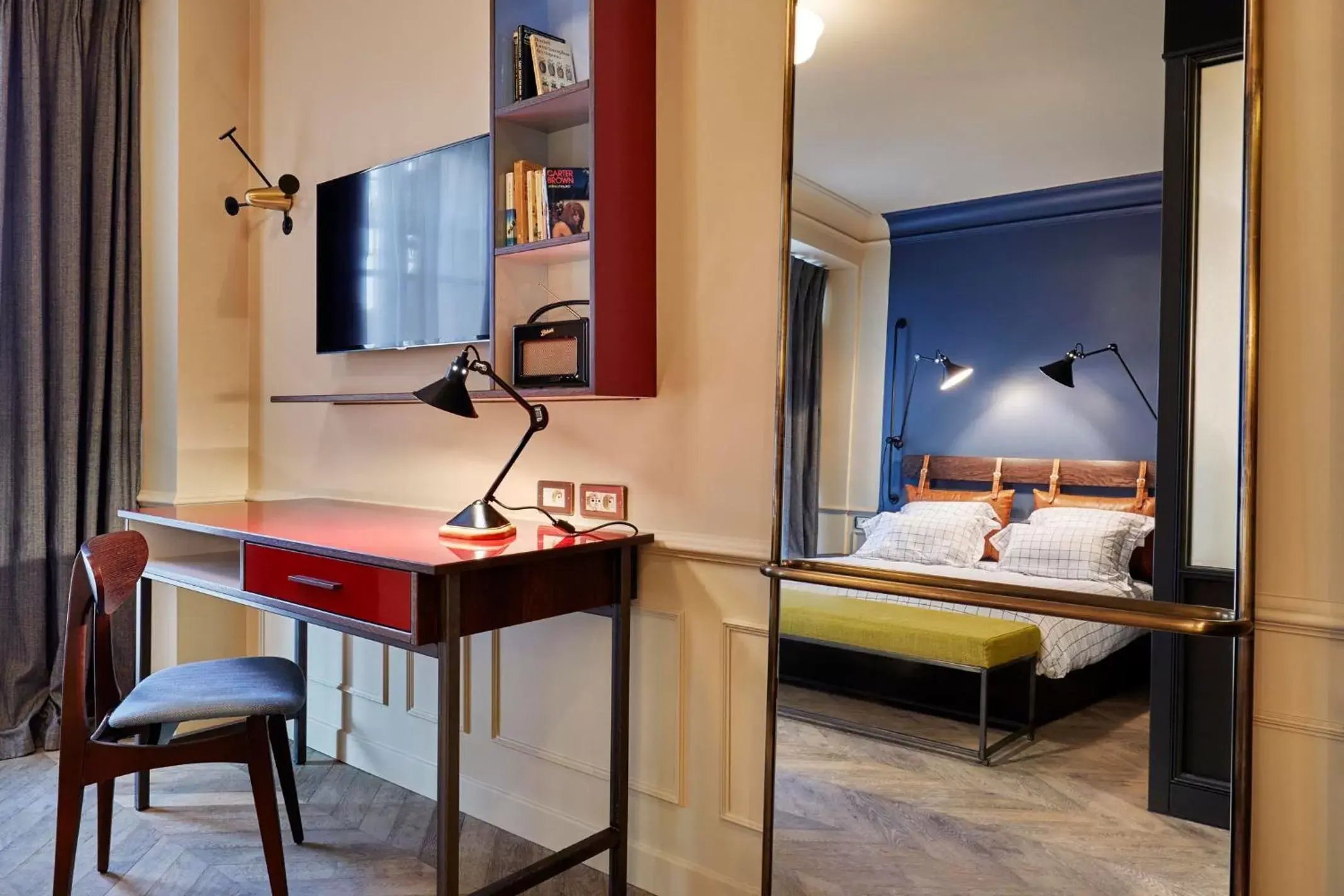 Bedroom, Bed in The Hoxton, Paris