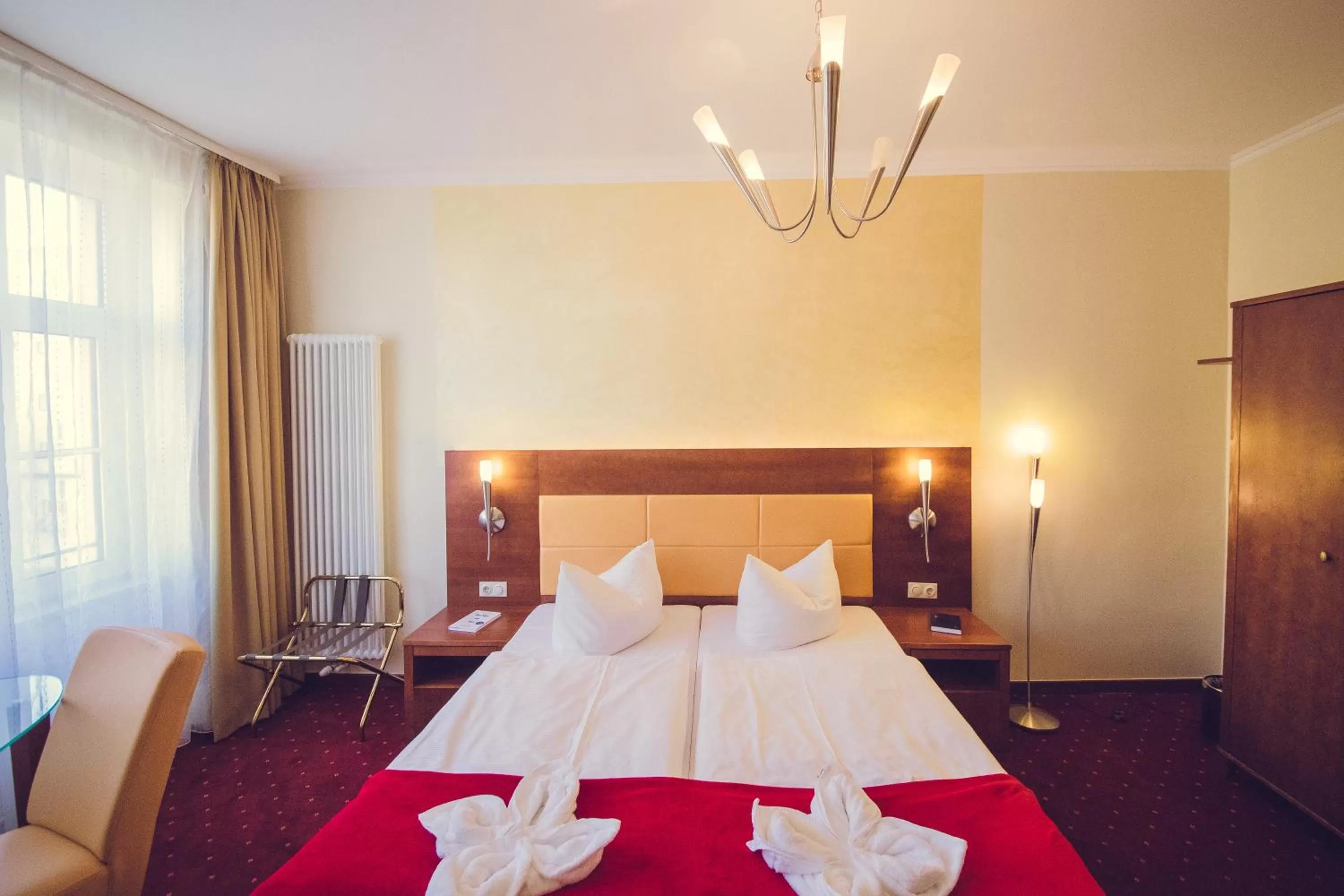 Photo of the whole room, Bed in Hotel Arena City