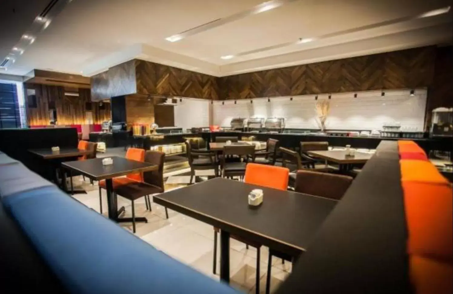Restaurant/places to eat in Crystal Crown Hotel JB Restaurant/places to eat in Crystal Crown Hotel JB