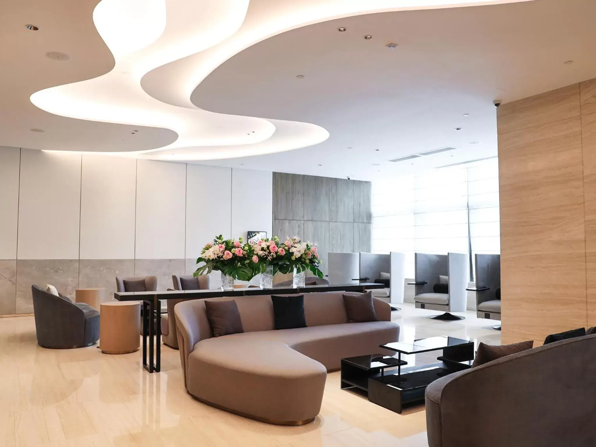 Lobby or reception in One-Eight-One Hotel & Serviced Residences