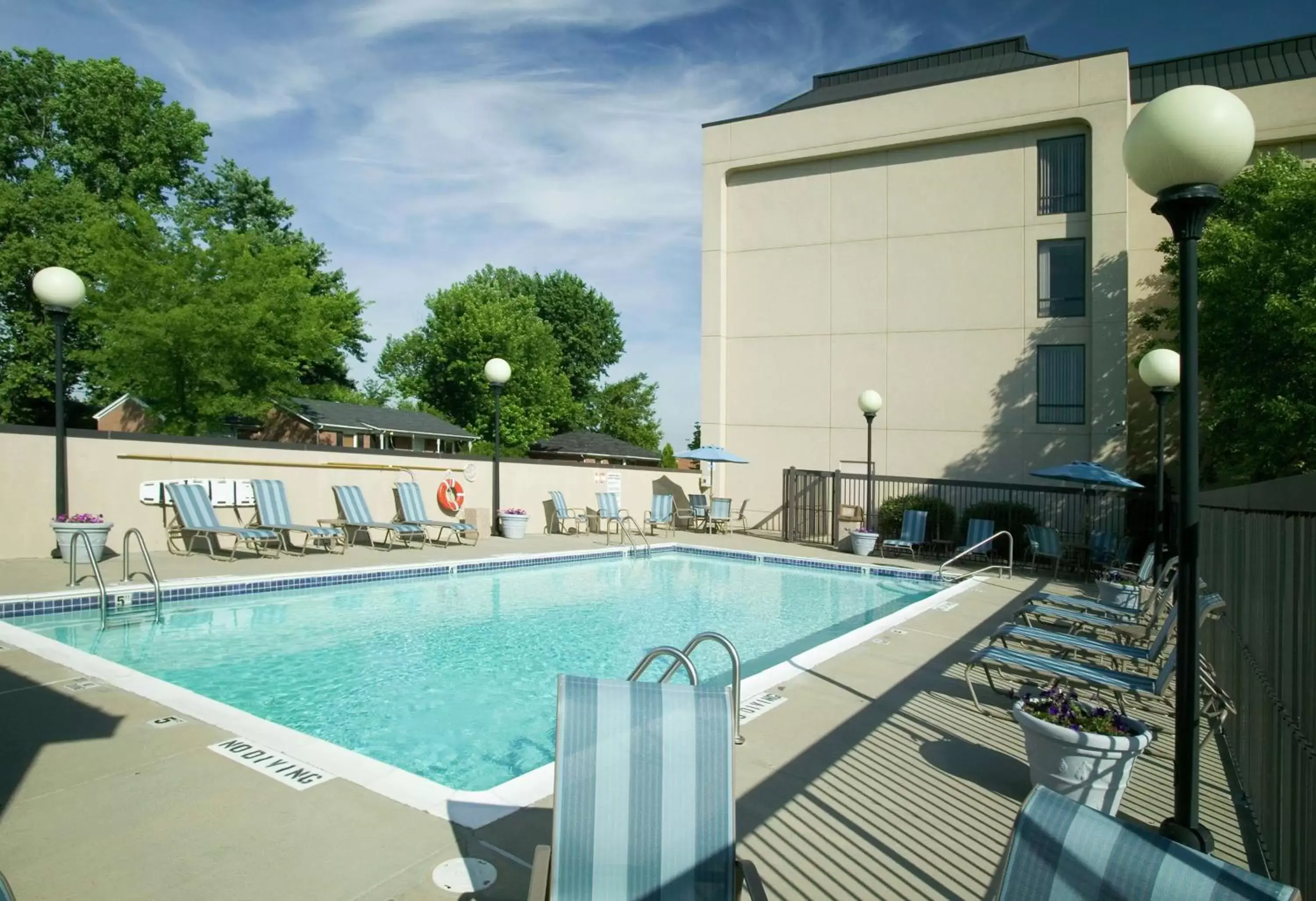 Pool view, Swimming Pool in Hampton Inn Clarksville