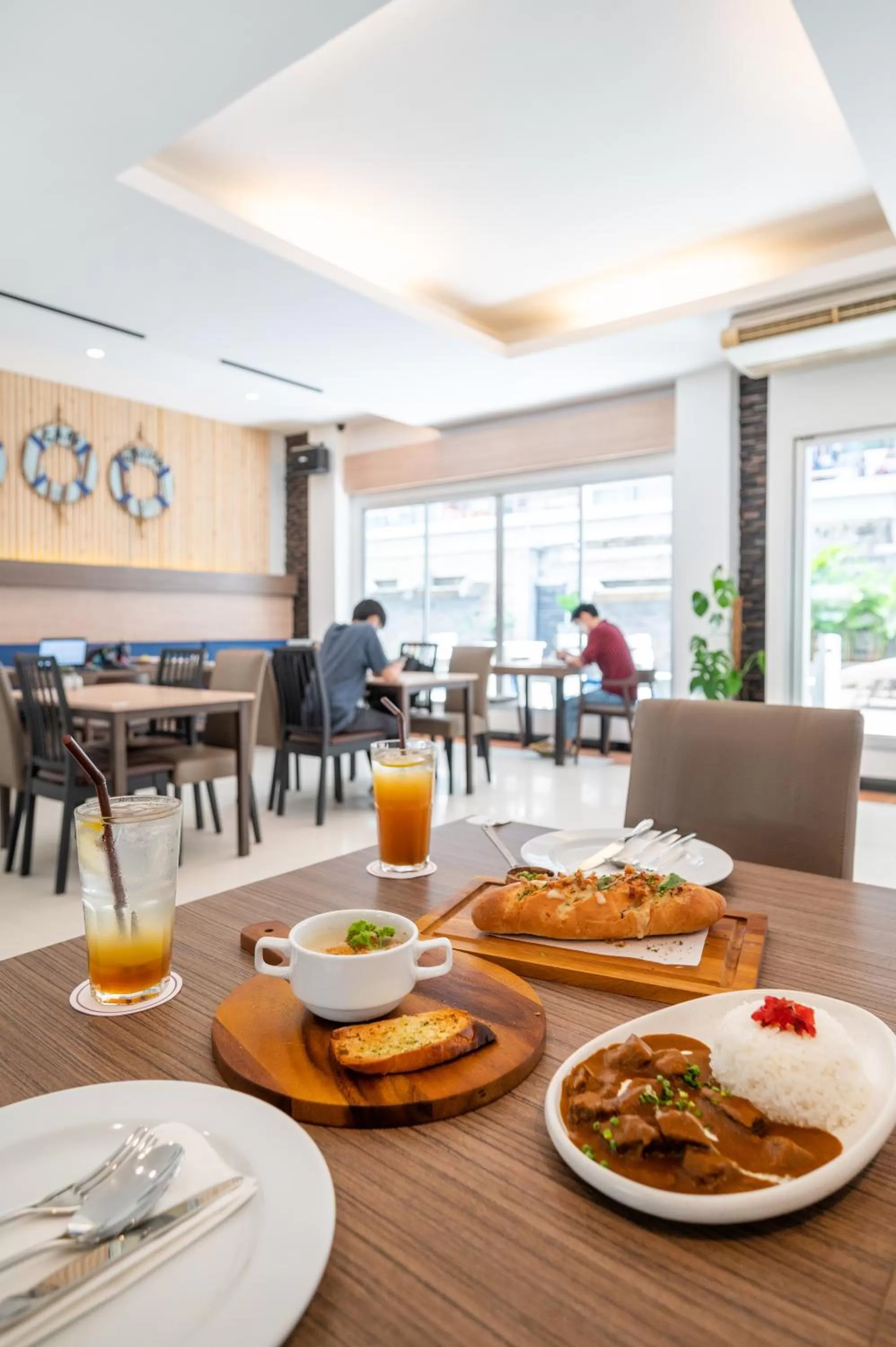 Food in Kokotel Pattaya South Beach