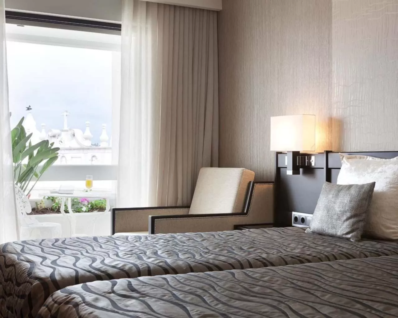 Bedroom, Bed in Cardal Hotel