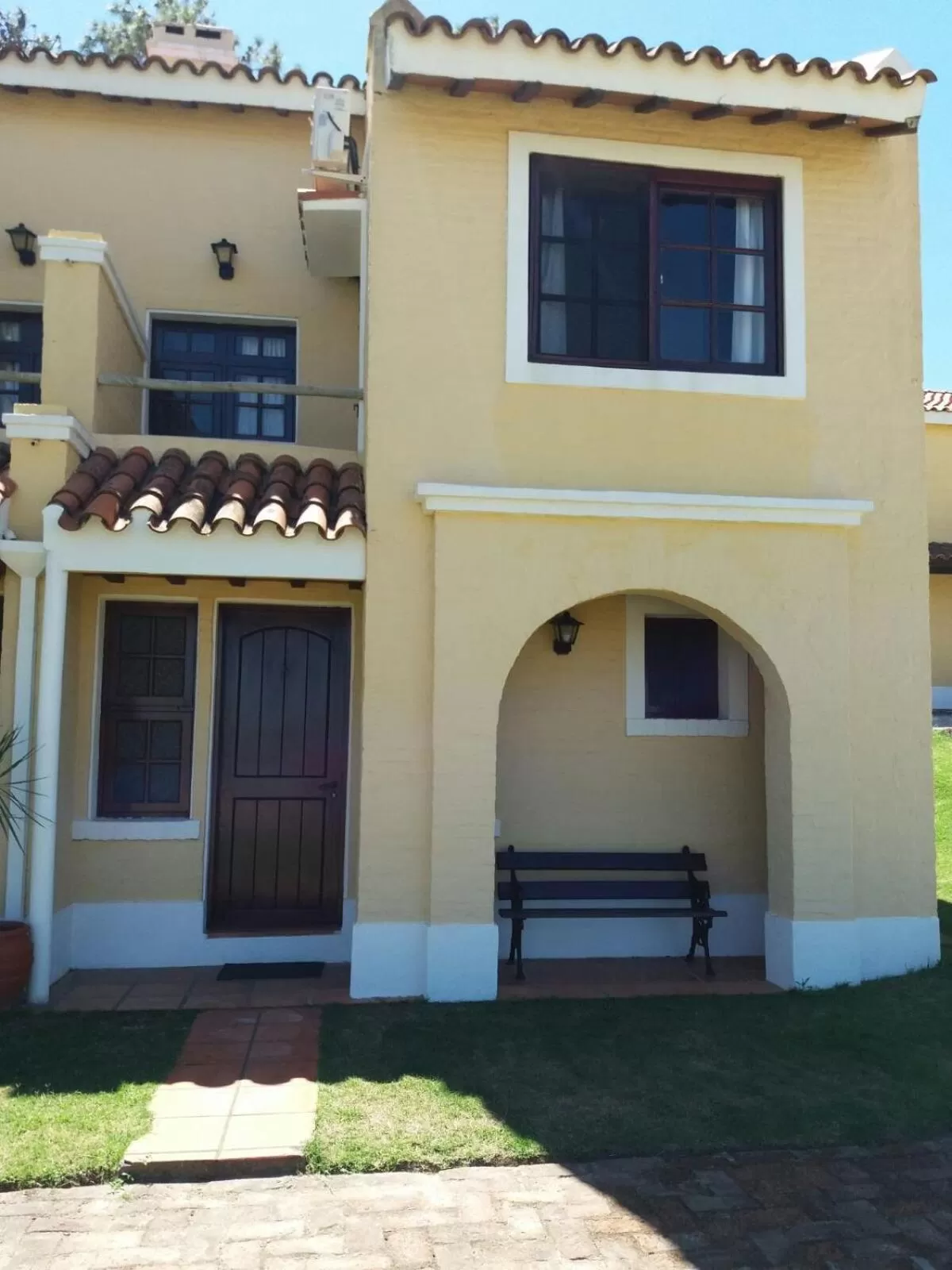 Facade/entrance, Property Building in Pino Dorado