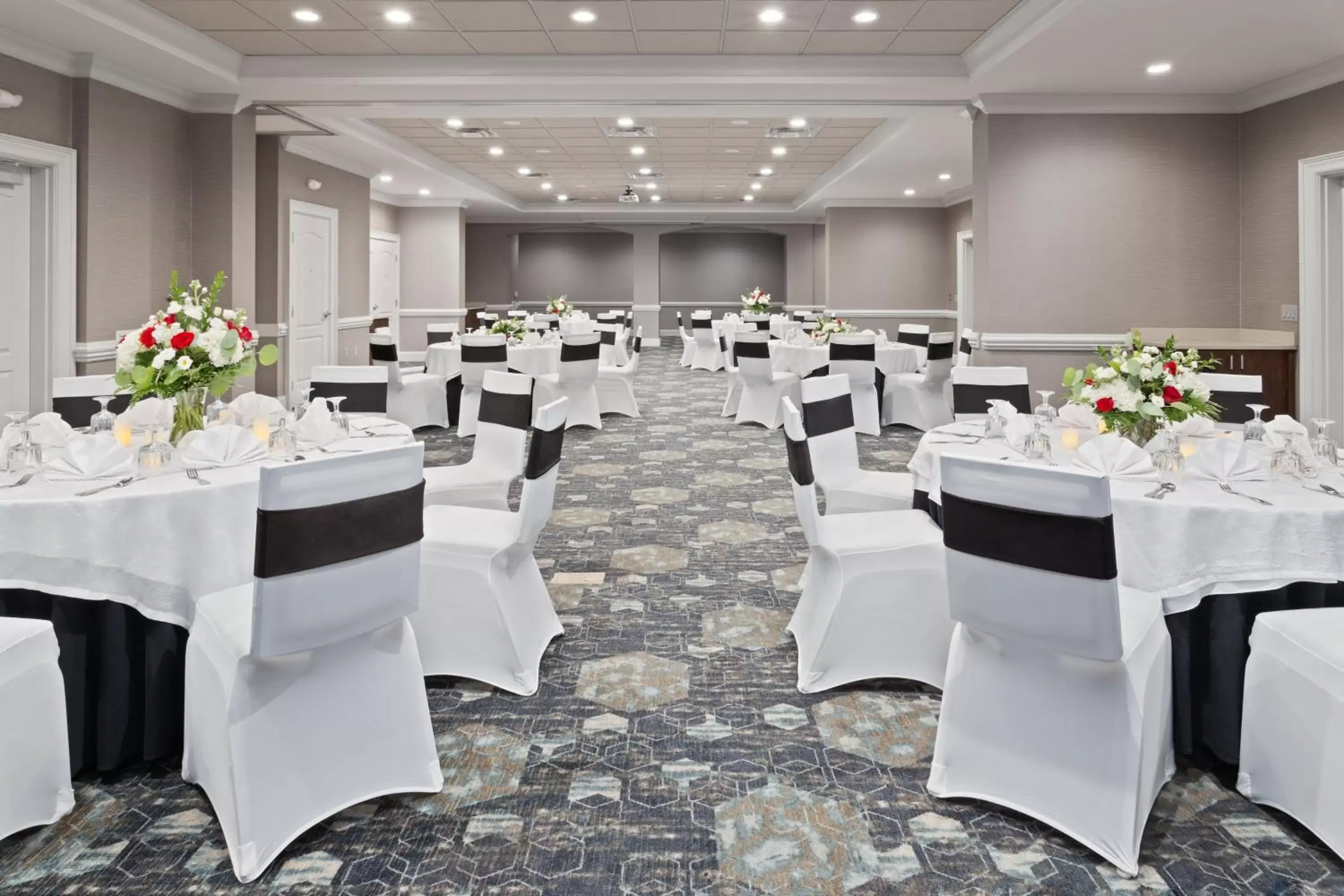 Banquet/Function facilities, Banquet Facilities in Holiday Inn Valdosta Conference Center, an IHG Hotel