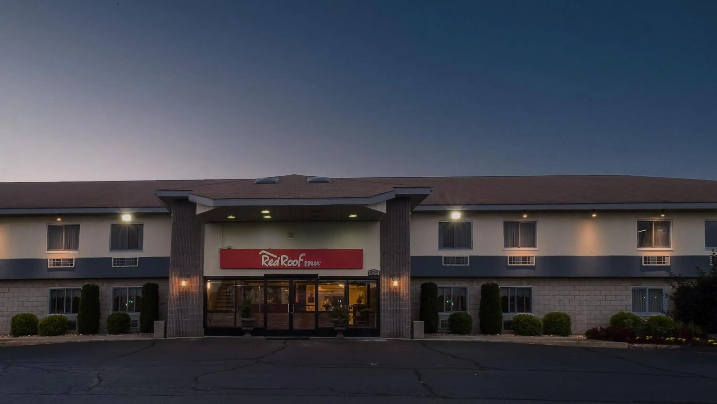 Property building in Red Roof Inn Hartford - Vernon