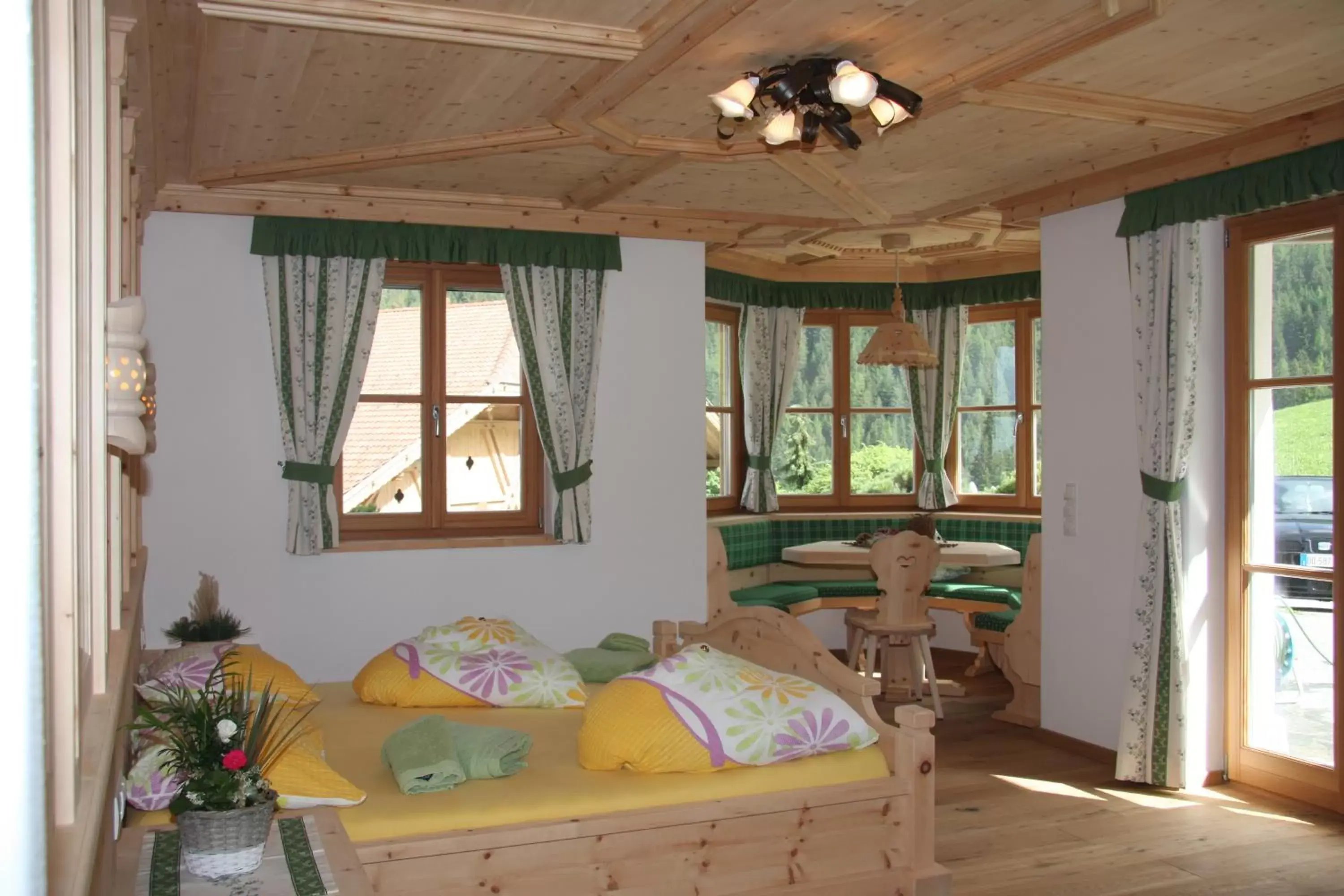 Shower, Seating Area in Almdorf Haidenberg