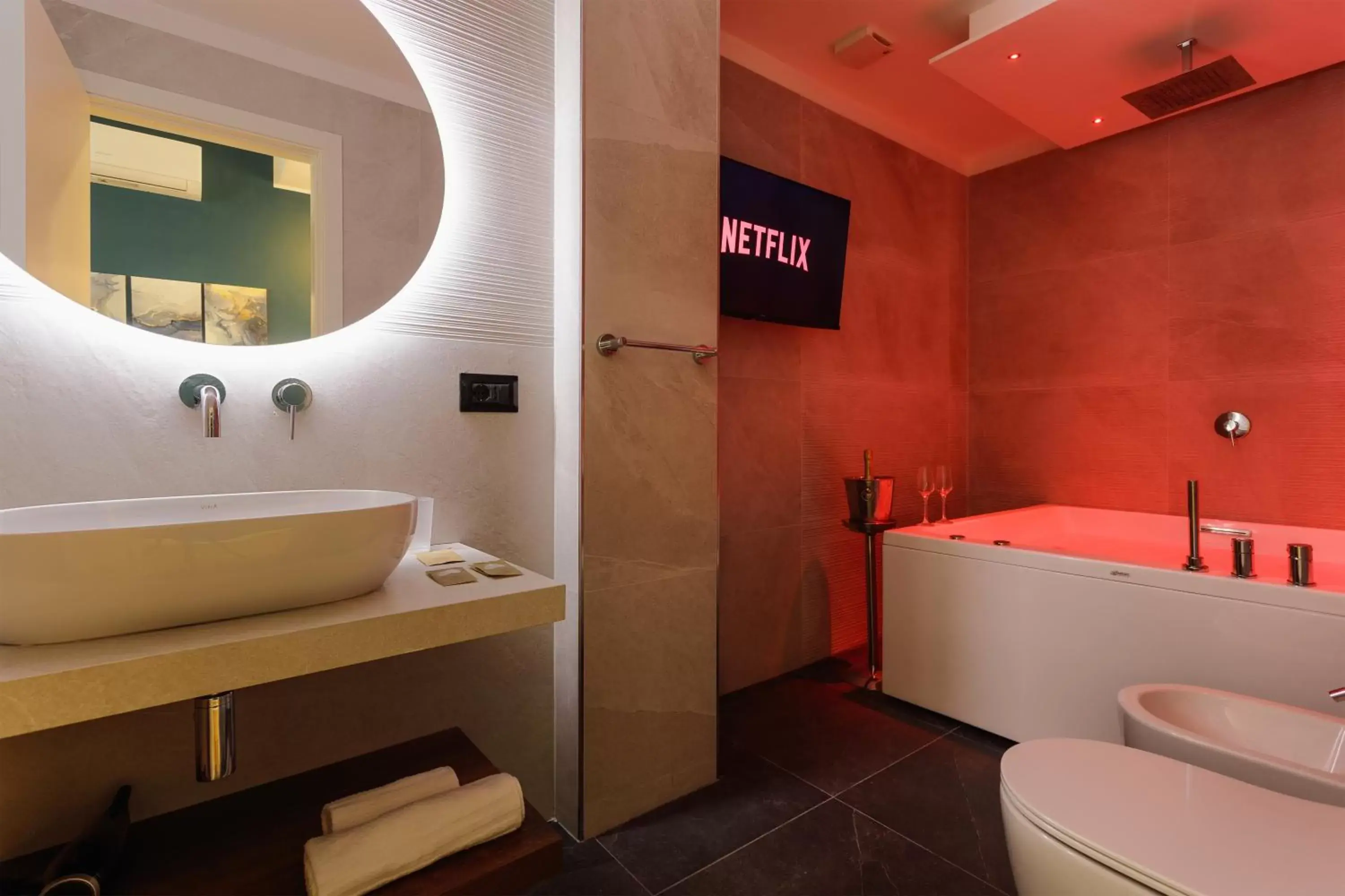 Toilet, Bathroom in Quinto Stabile Rooms&Suite