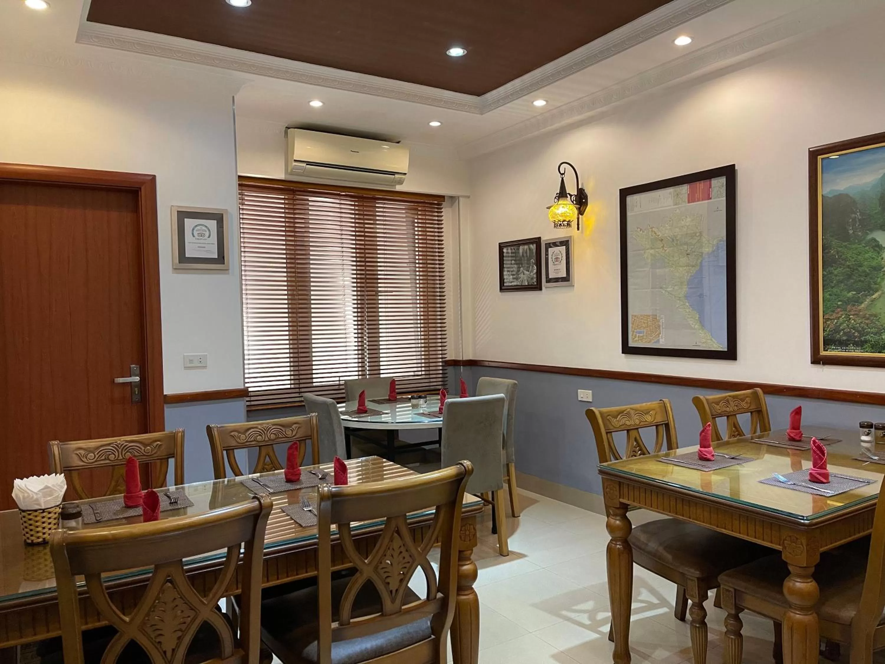 Restaurant/places to eat in The Vancouver Hotel - Ninh Binh