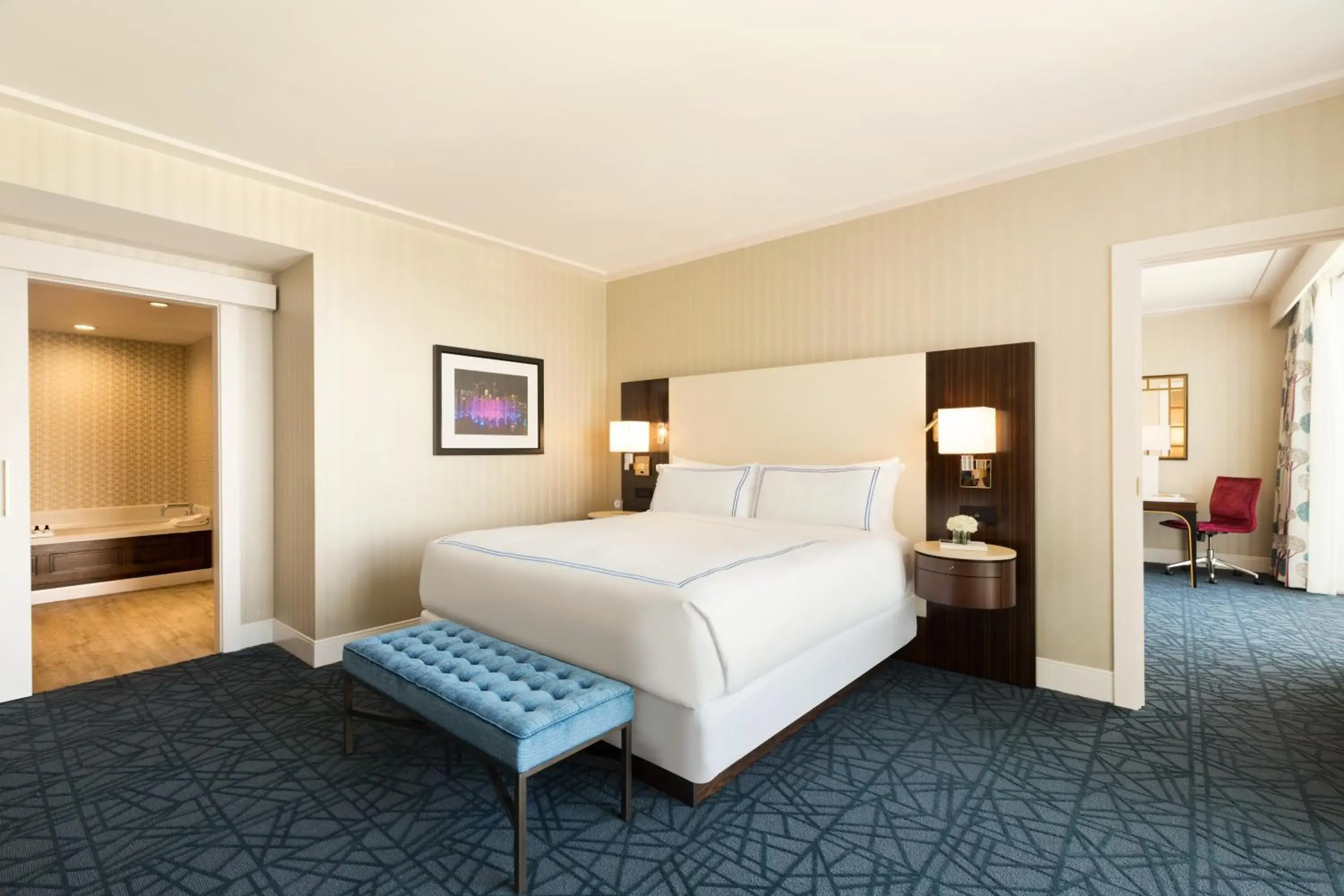 Photo of the whole room, Bed in Fairmont Austin